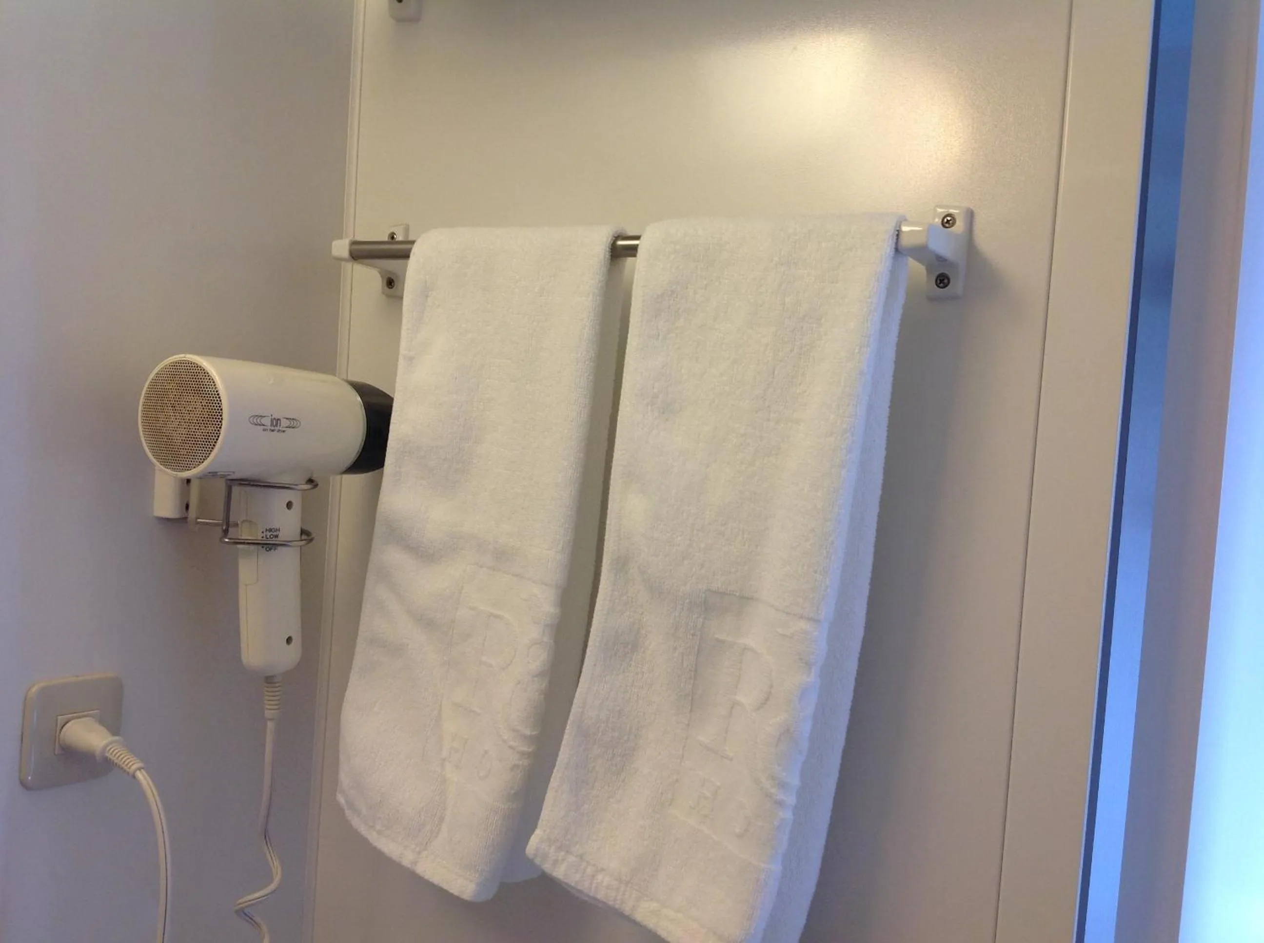 Double Room with Small Double Bed - Smoking in Washington R&B Hotel Hachioji