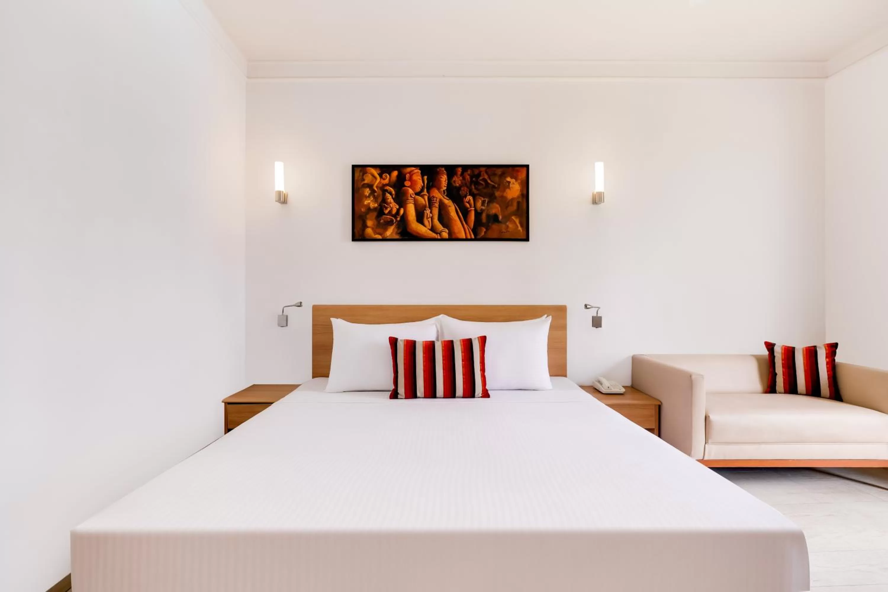 Superior King Room - single occupancy in Lemon Tree Hotel, Aurangabad