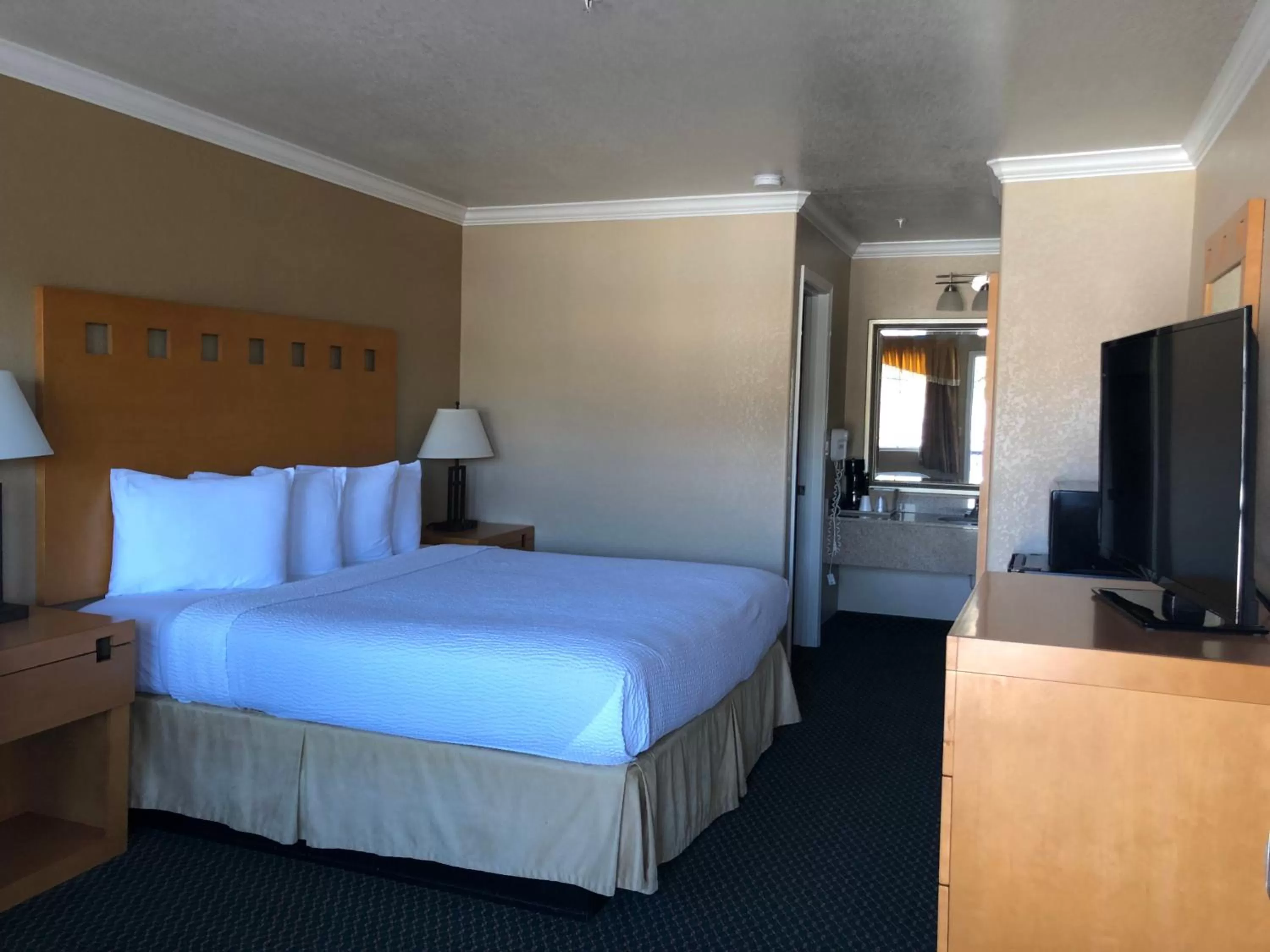 King Room in Lake Point Lodge