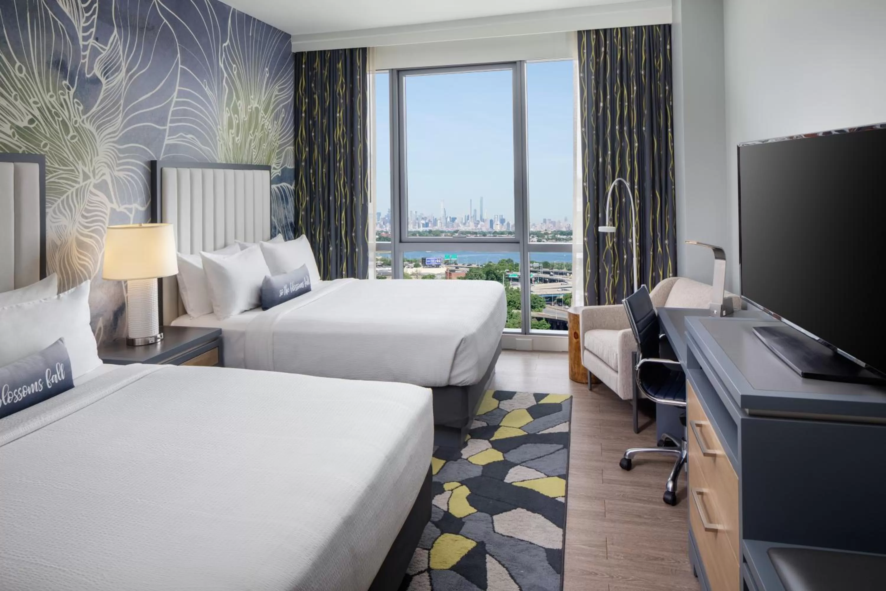 Queen Room with Two Queen Beds - Hearing Accessible/Non-Smoking in Hotel Indigo Flushing - LaGuardia