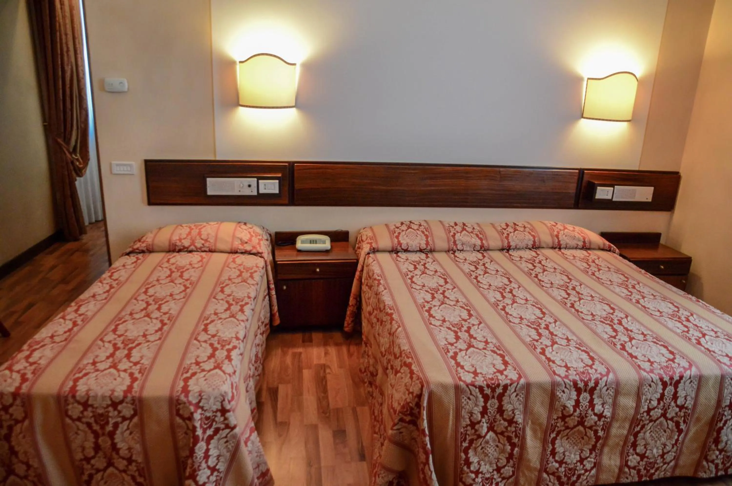 Triple Room in Hotel Le Boulevard