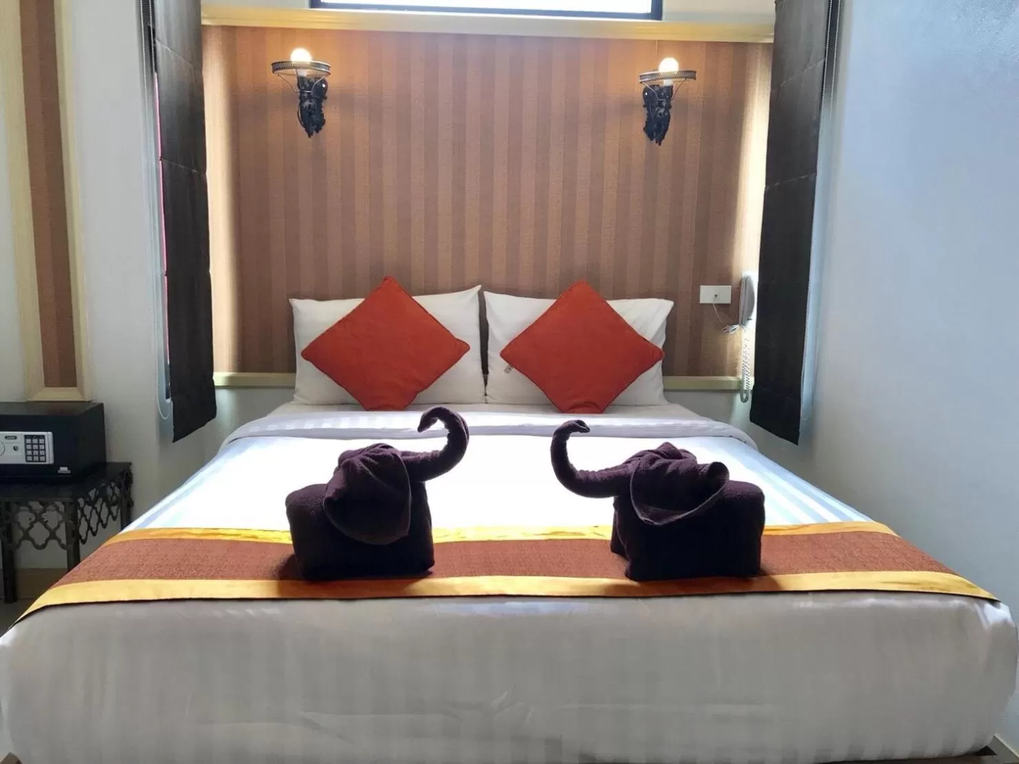 Standard Queen Room in Namamema