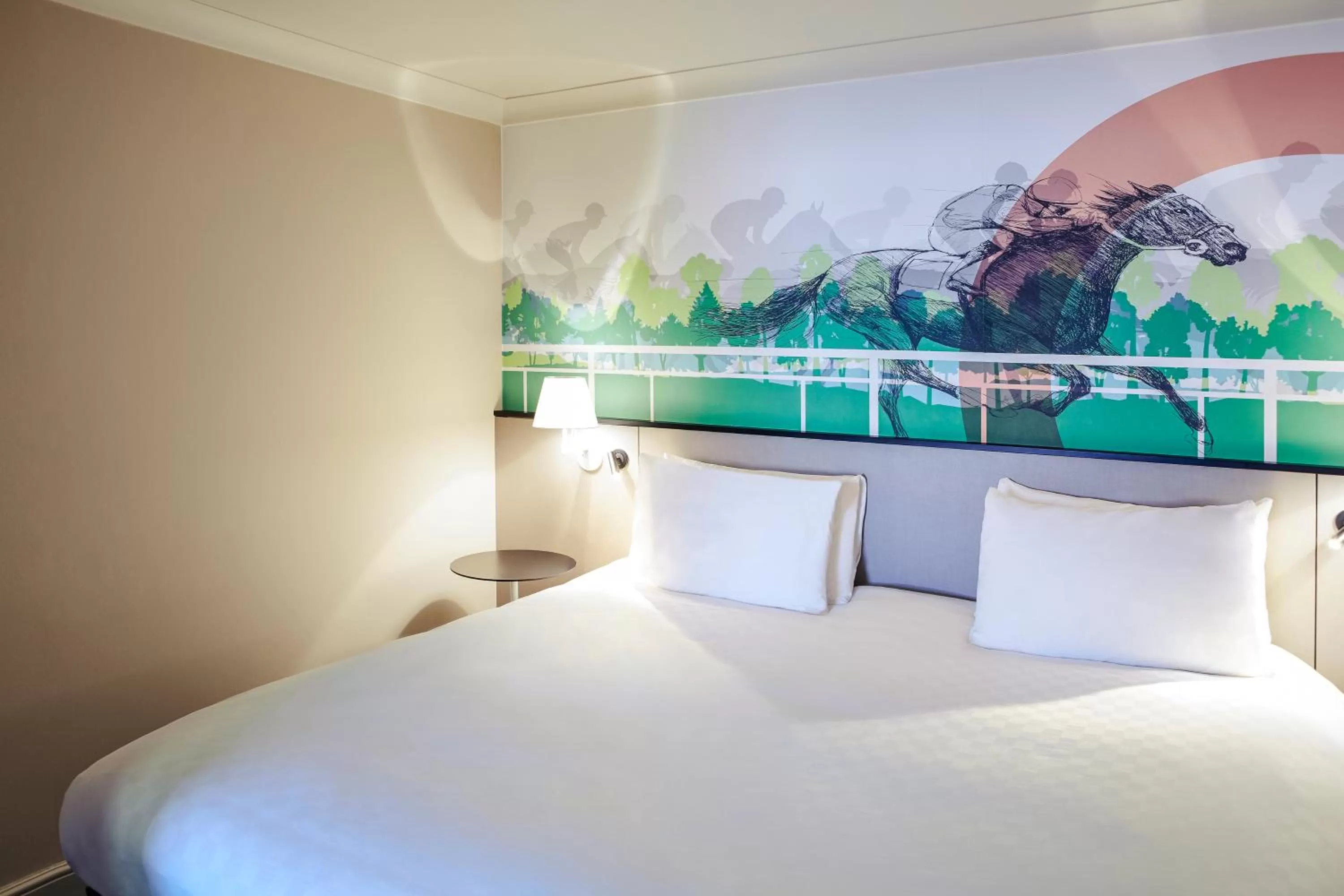 Standard Twin Room in Mercure Haydock Hotel