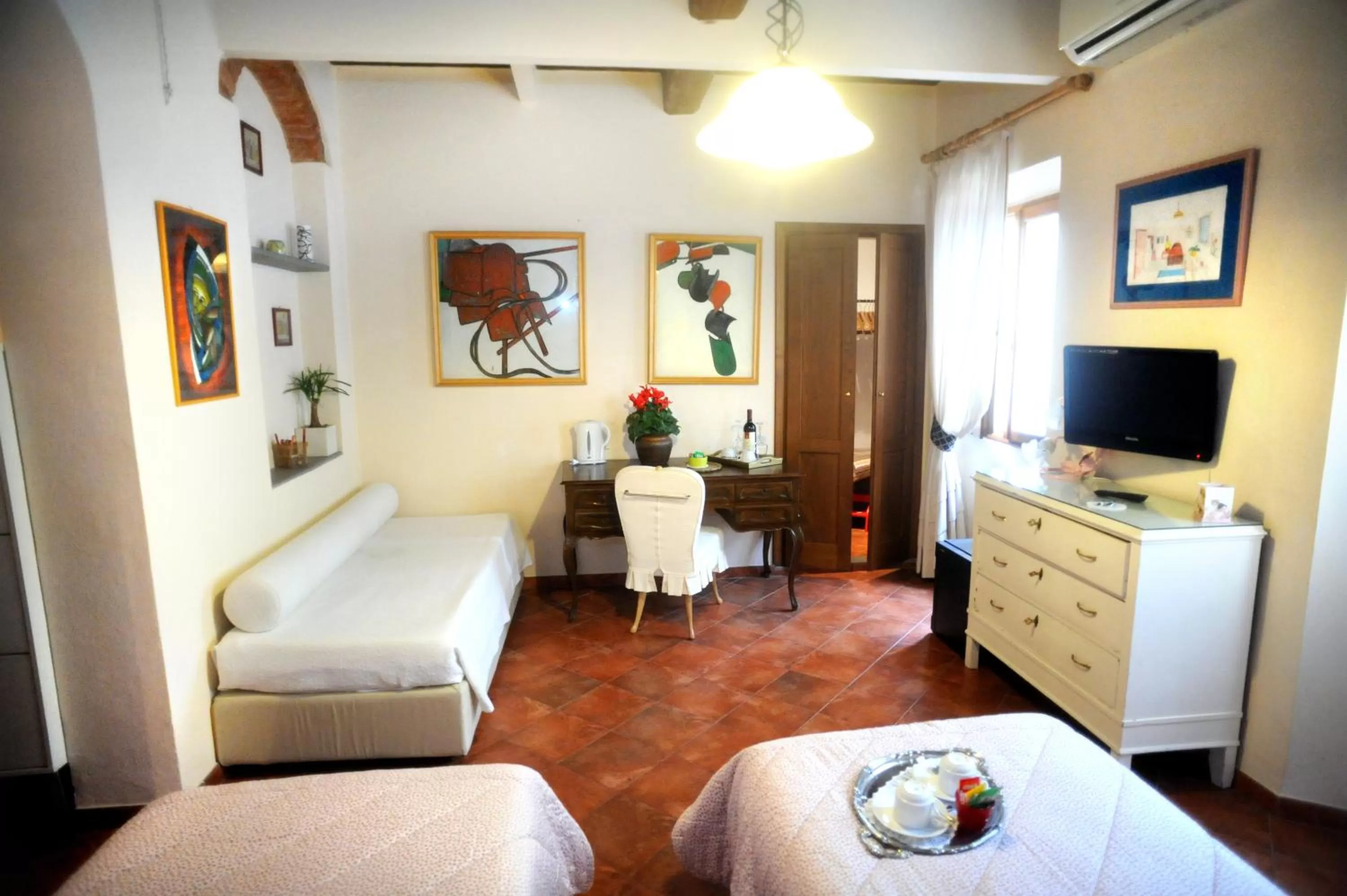 Triple Room in Residence La Contessina
