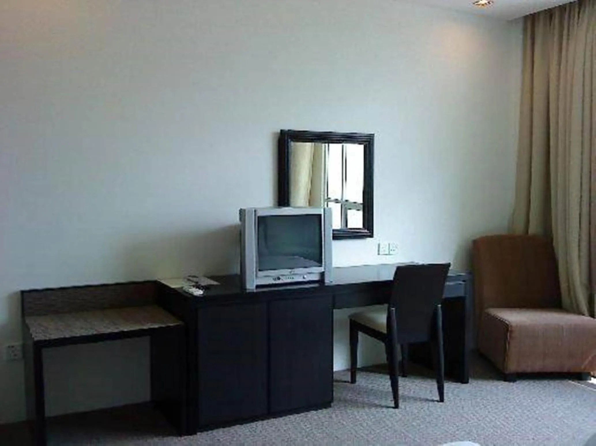 Deluxe King Room (Upper Floor) in Straits View Hotel JB