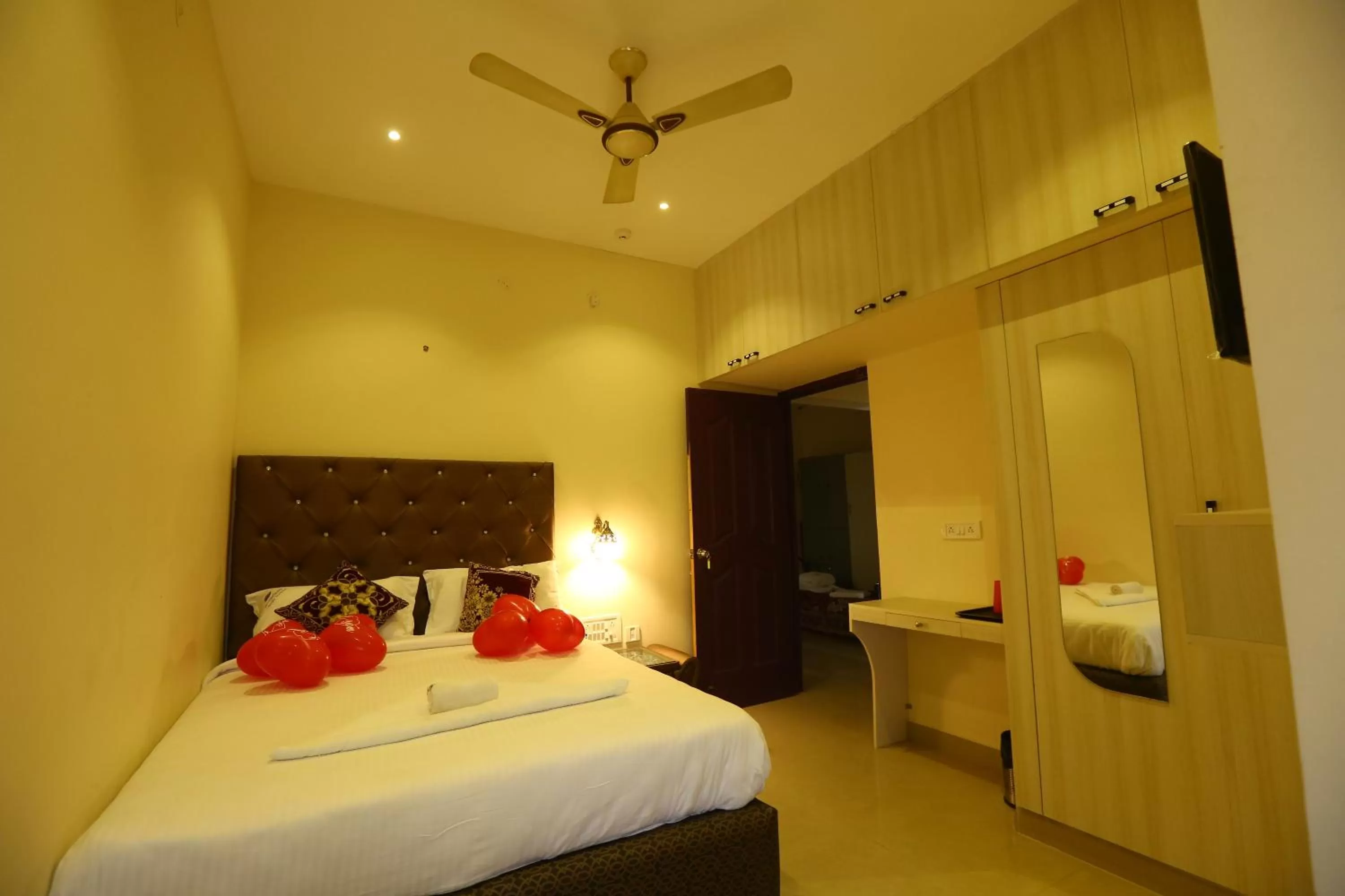 Double Economy Room with Free Airport Drop in Zingle Stay Airport Hotel