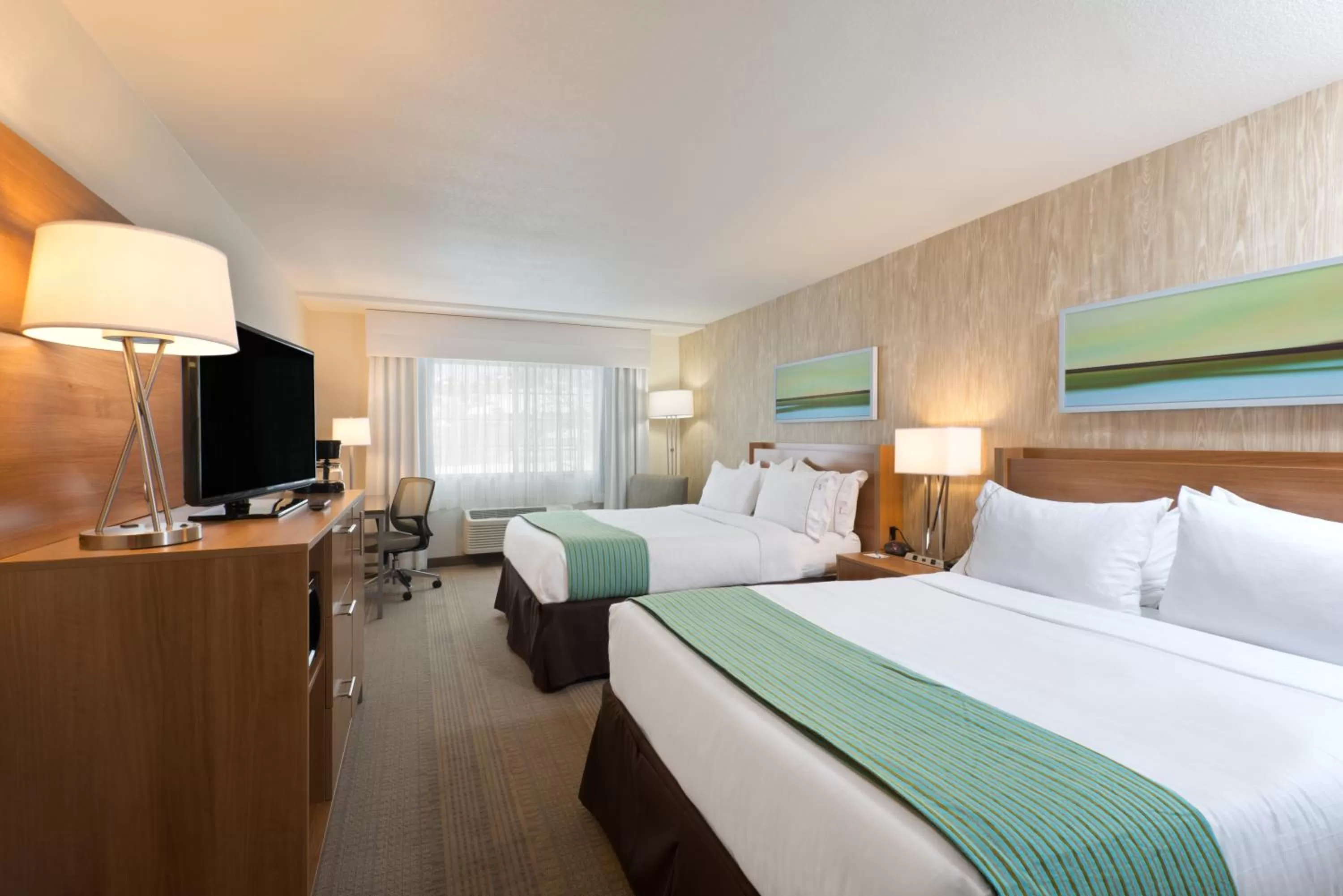 Standard Queen Room with Two Queen Beds - Communications Accessible in Holiday Inn Express Hotel & Suites Fraser Winter Park Area by IHG