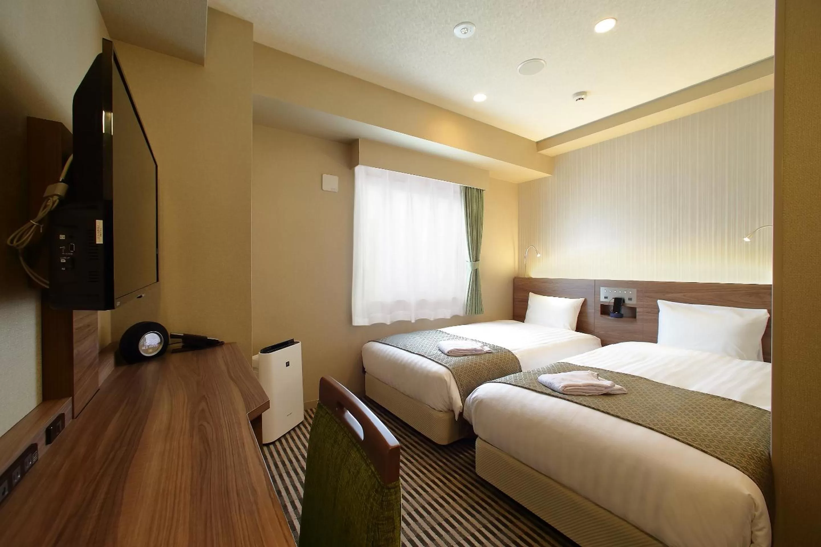 Standard Twin Room in Hotel Oriental Express Osaka Shinsaibashi