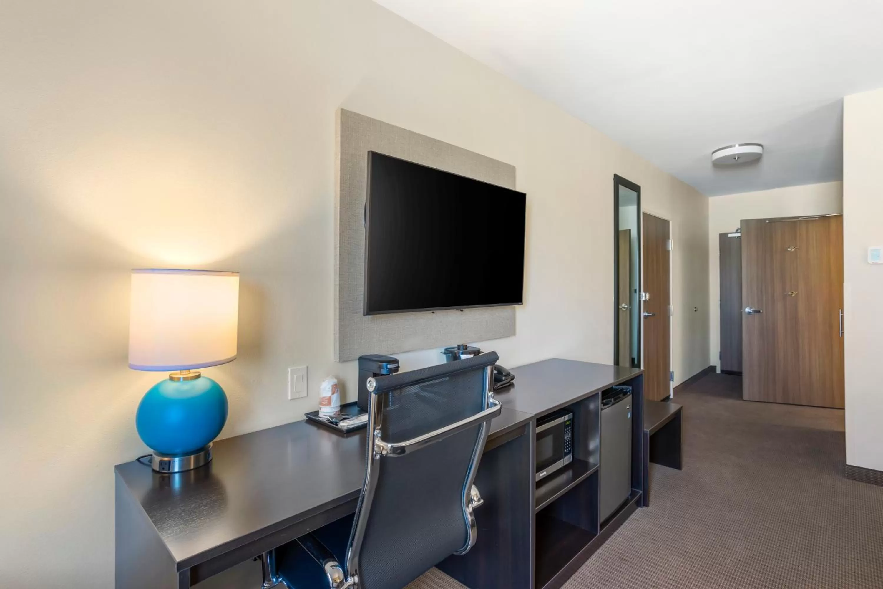 Quadruple Room with Two Queen Beds - Disability Access/Non Smoking in Sleep Inn North - Central York