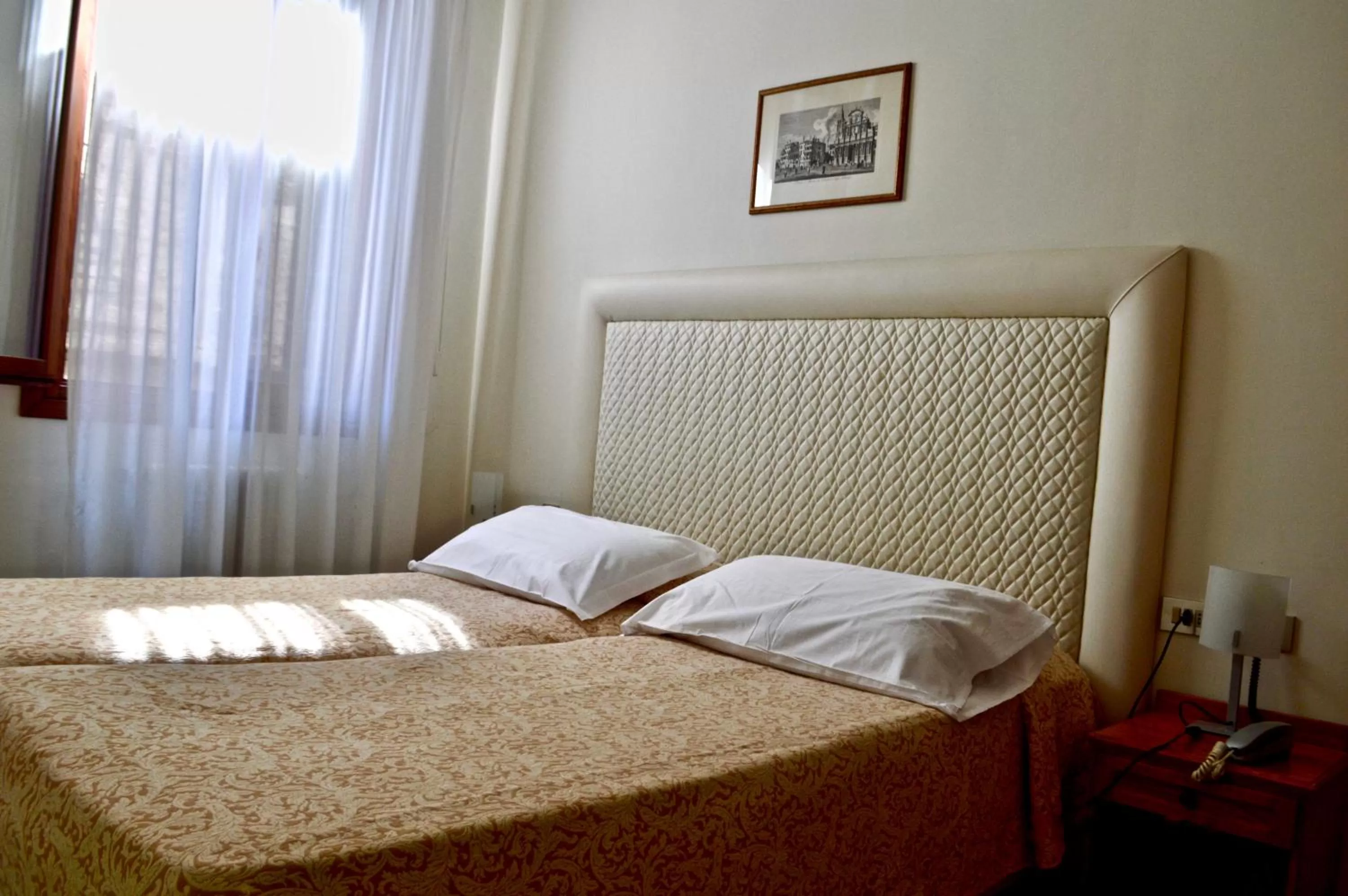Double or Twin Room with Shared Bathroom in Locanda Silva