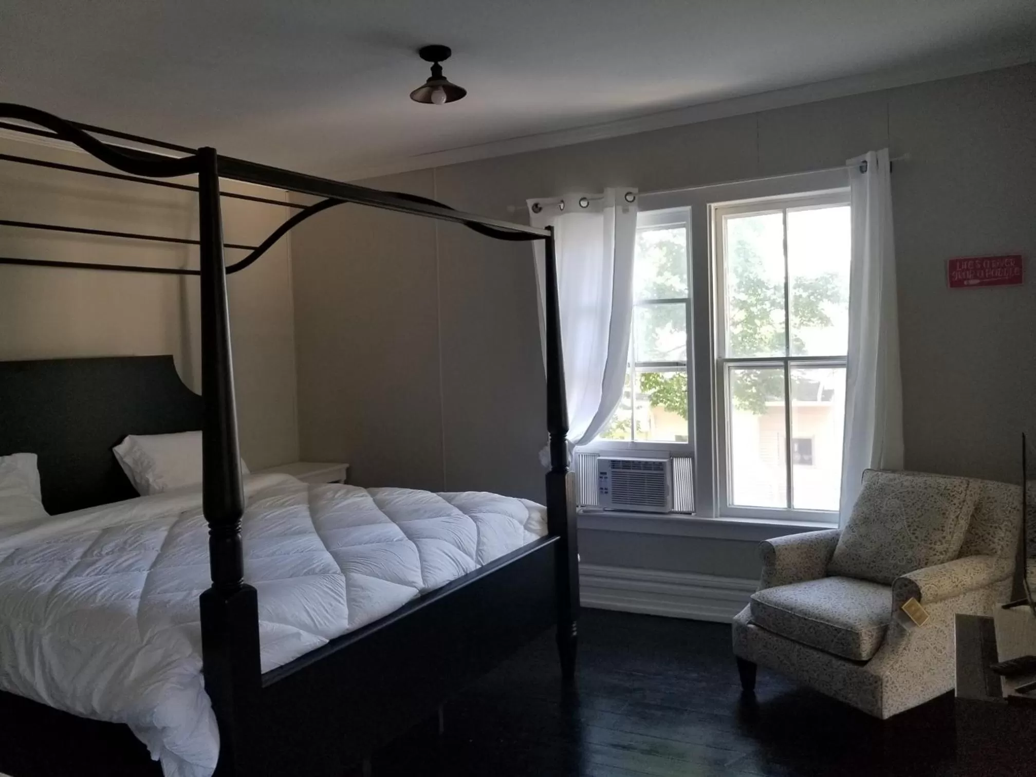 Deluxe Junior Suite in Charlevoix House