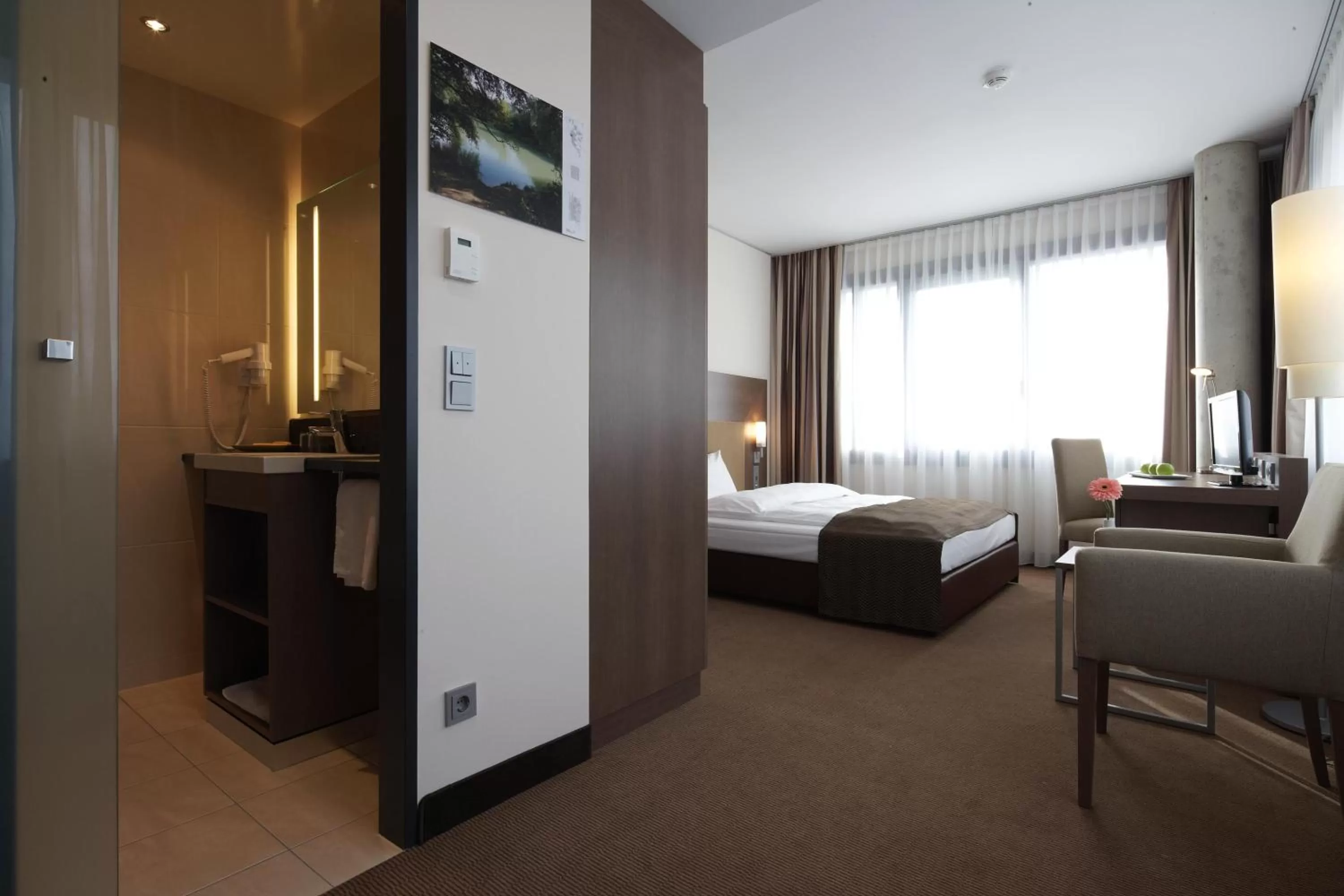 Standard Twin Room in IntercityHotel Mannheim