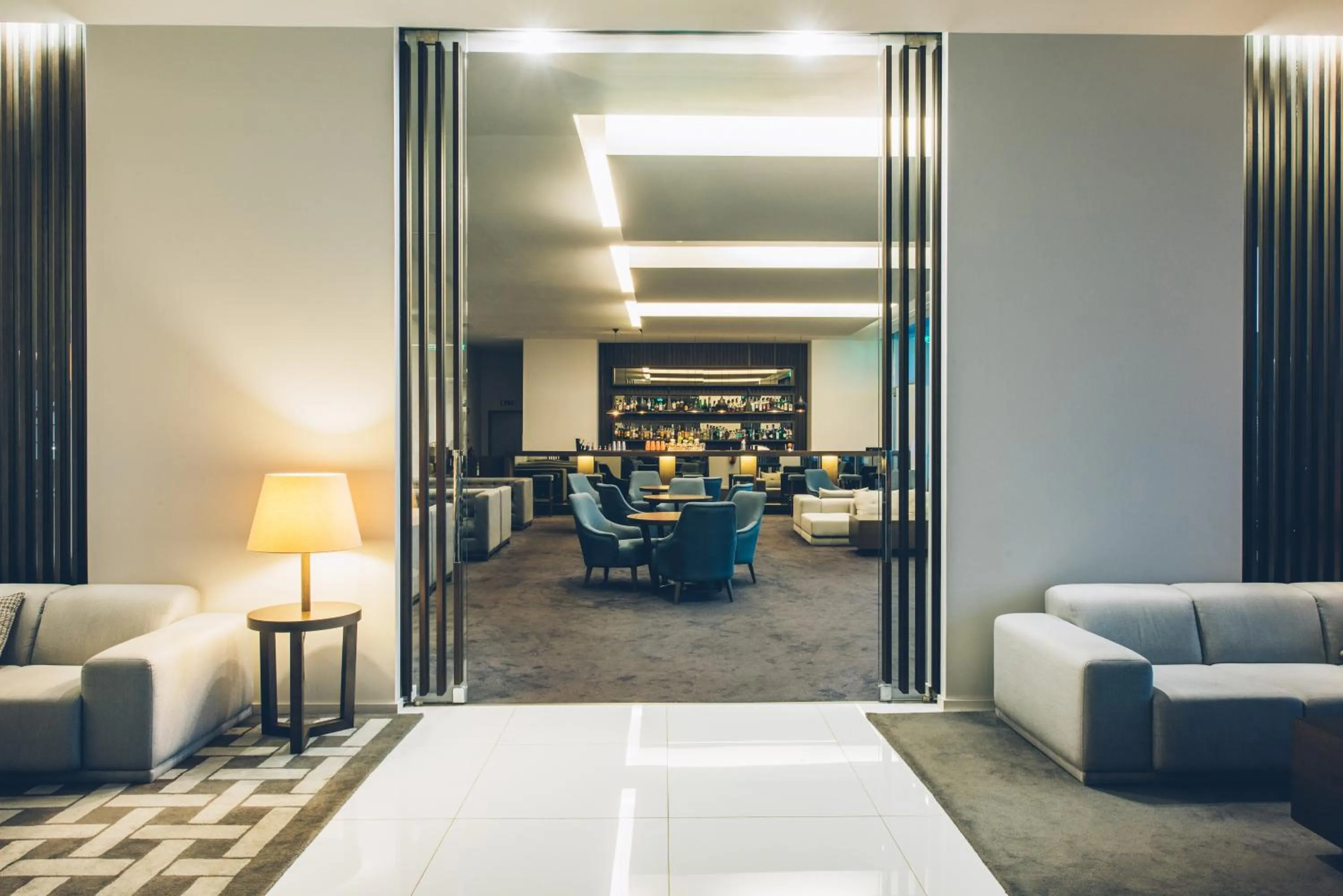 Lounge or bar in Iberostar Selection Lagos Algarve