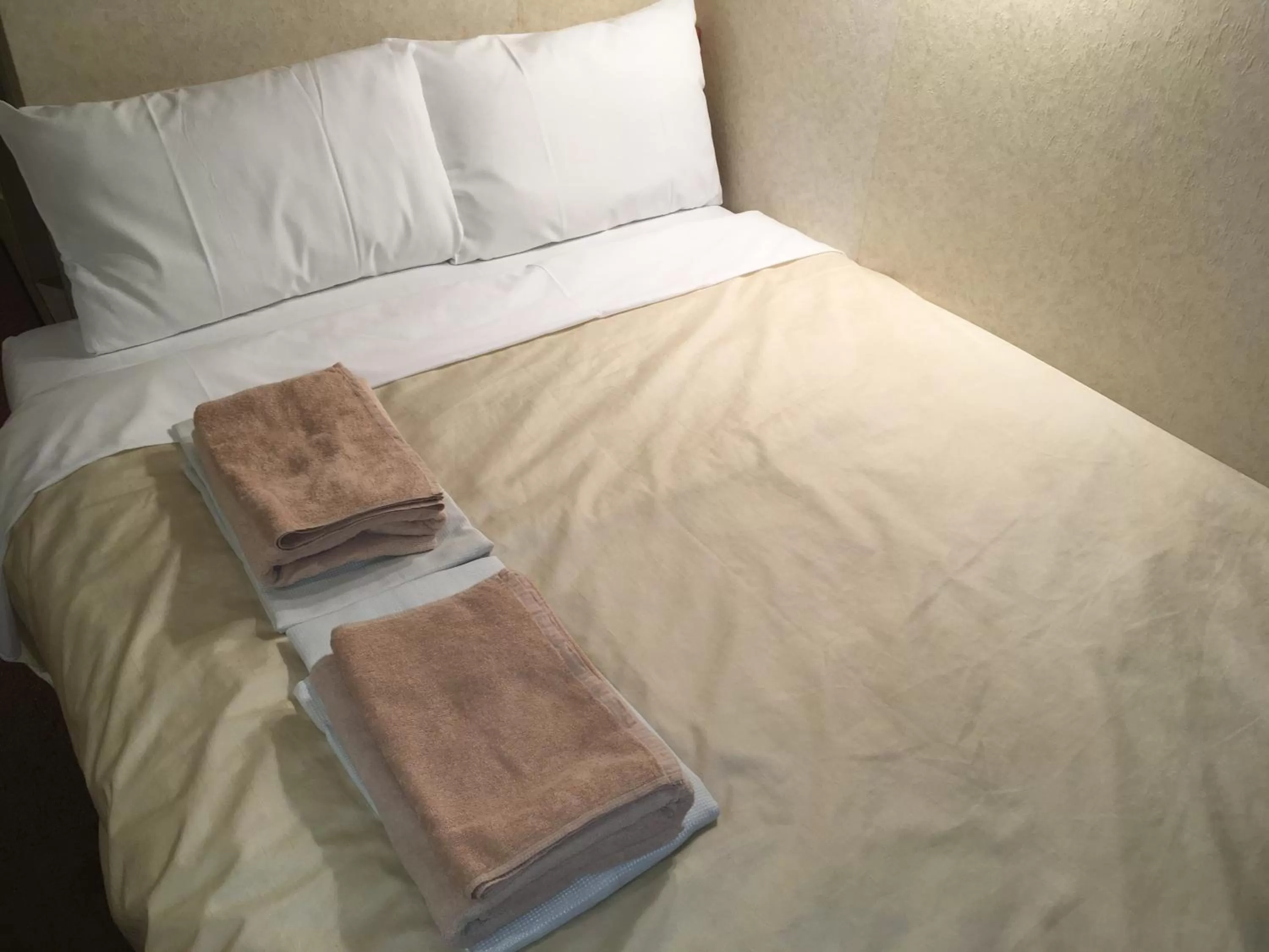 Double Room with Small Double Bed - Non-Smoking in Hotel Crown Hills Oita