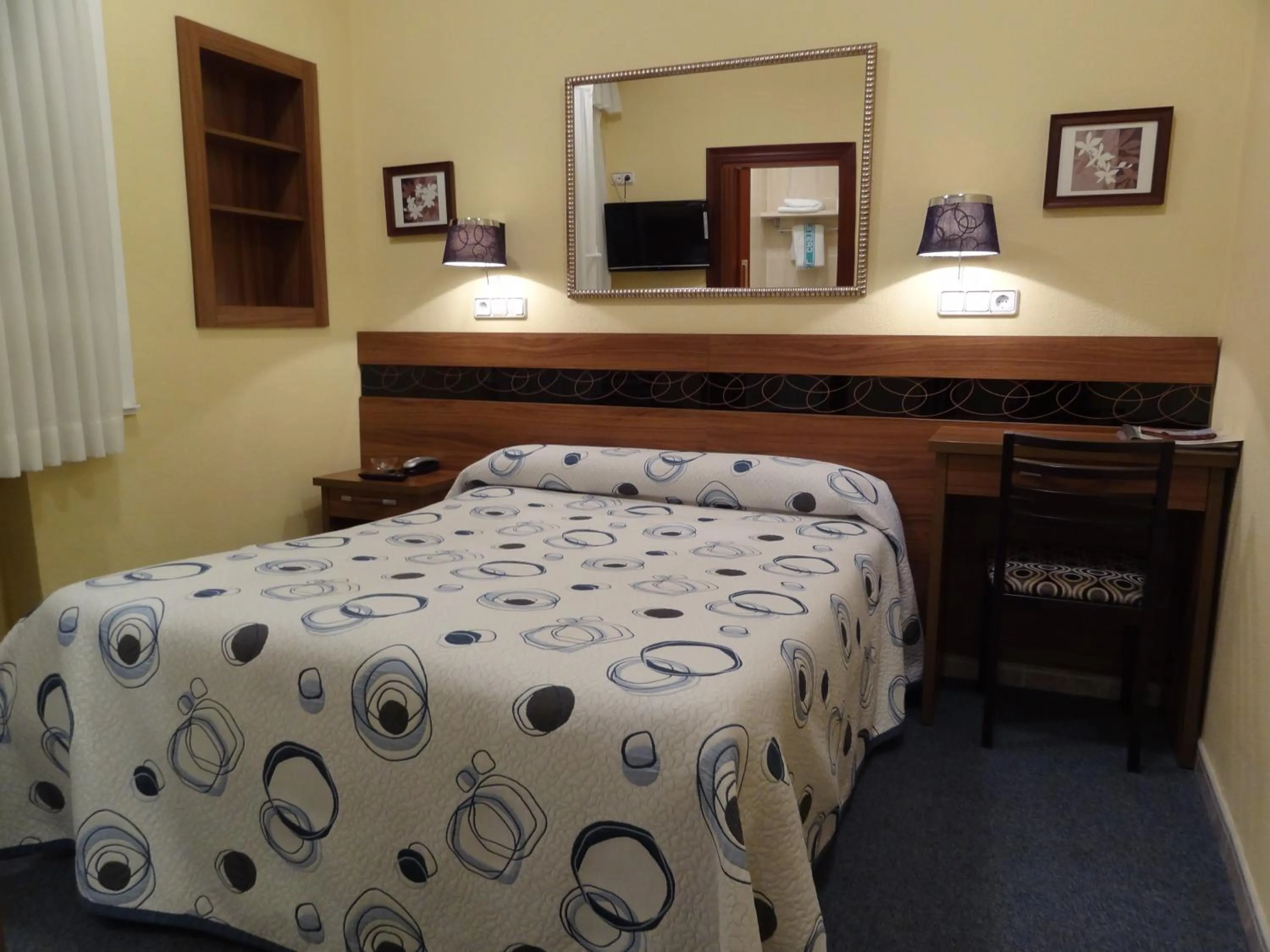 Single Room in Hotel Castilla