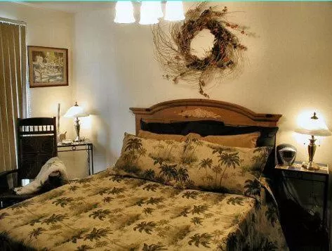 Deluxe Queen Room in Always Inn San Clemente Bed & Breakfast by Elevate Rooms
