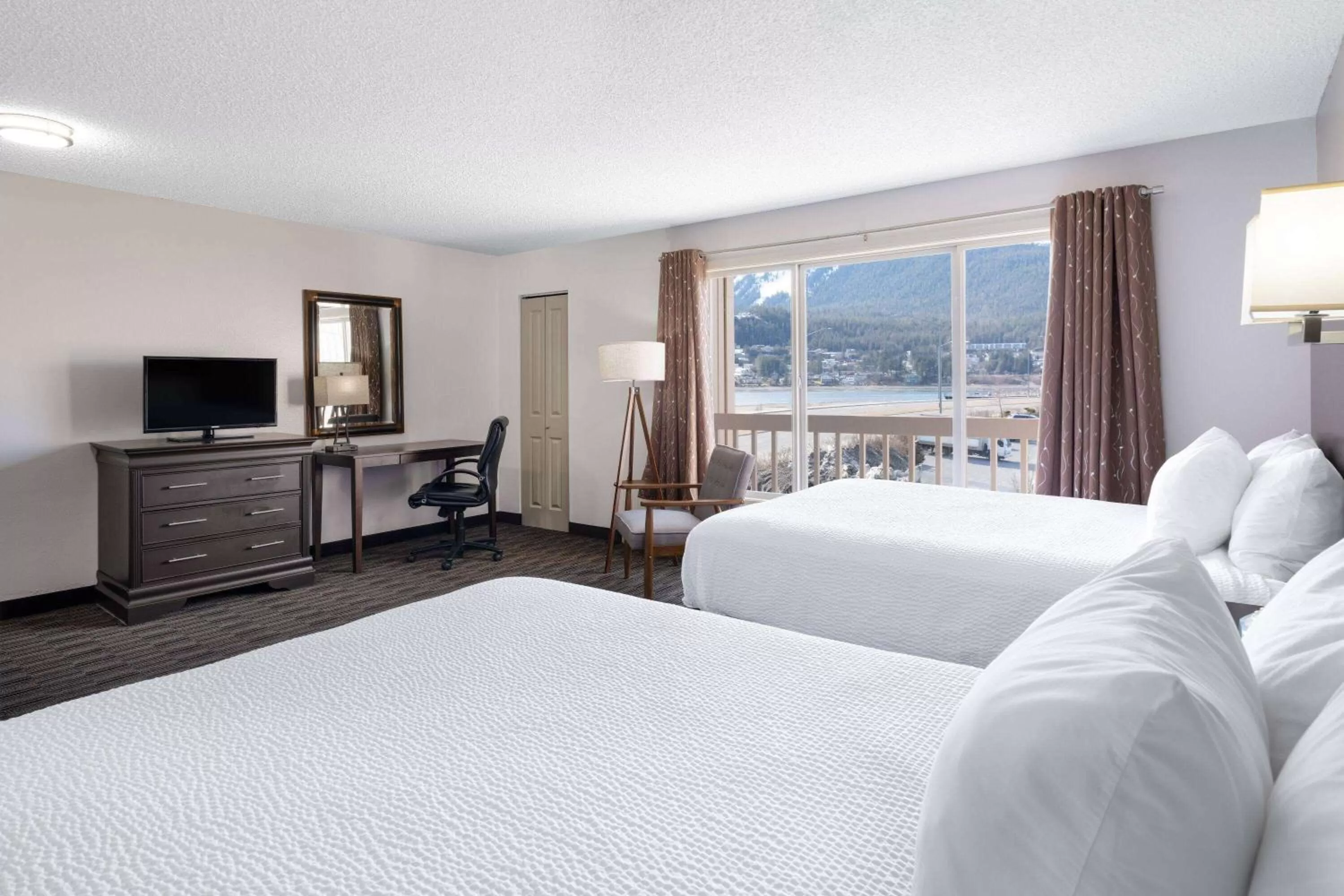 One-Bedroom Queen Suite with Water View - Non-Smoking in Ramada by Wyndham Juneau