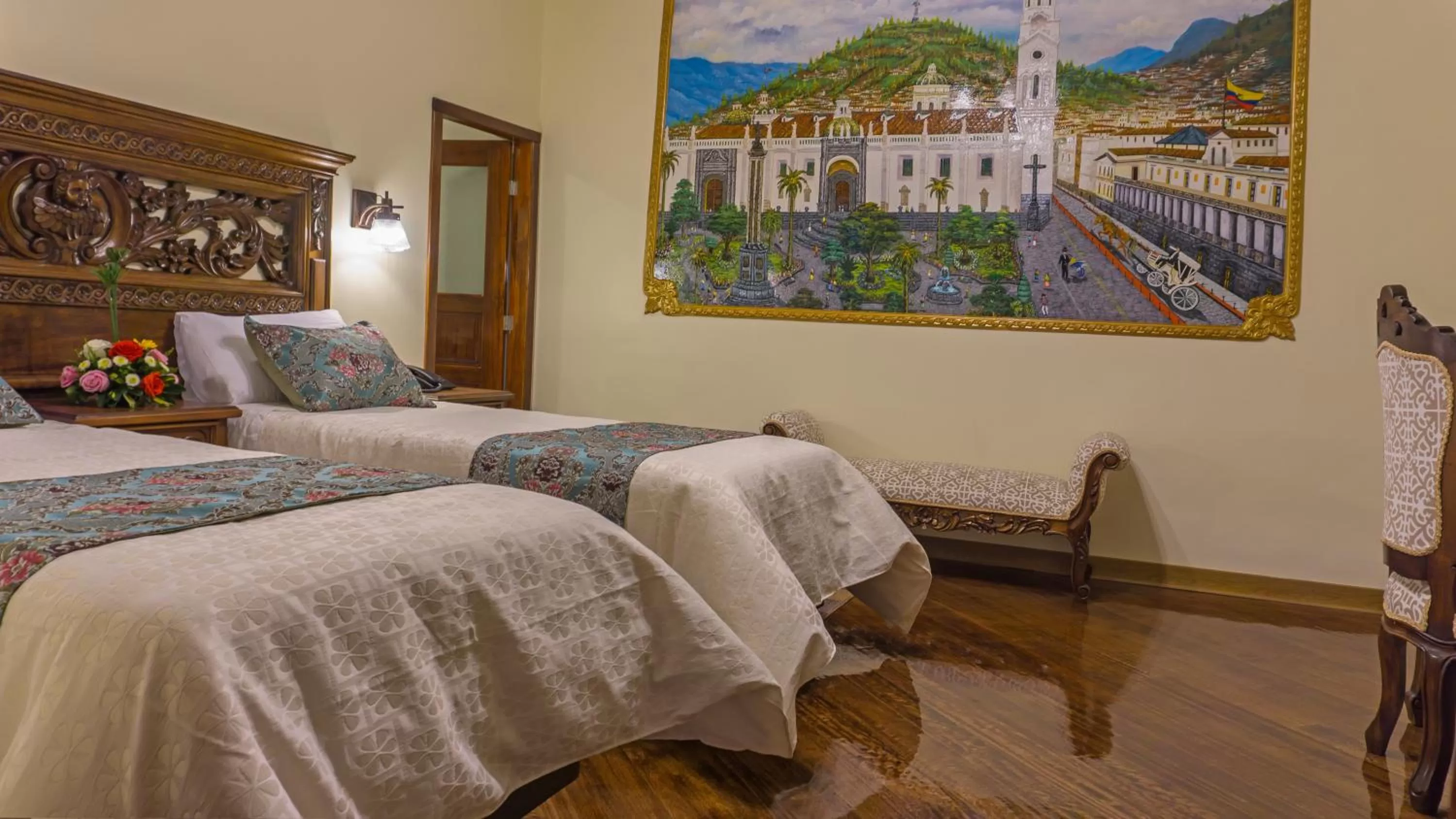Twin Room in Hotel La Basílica Quito