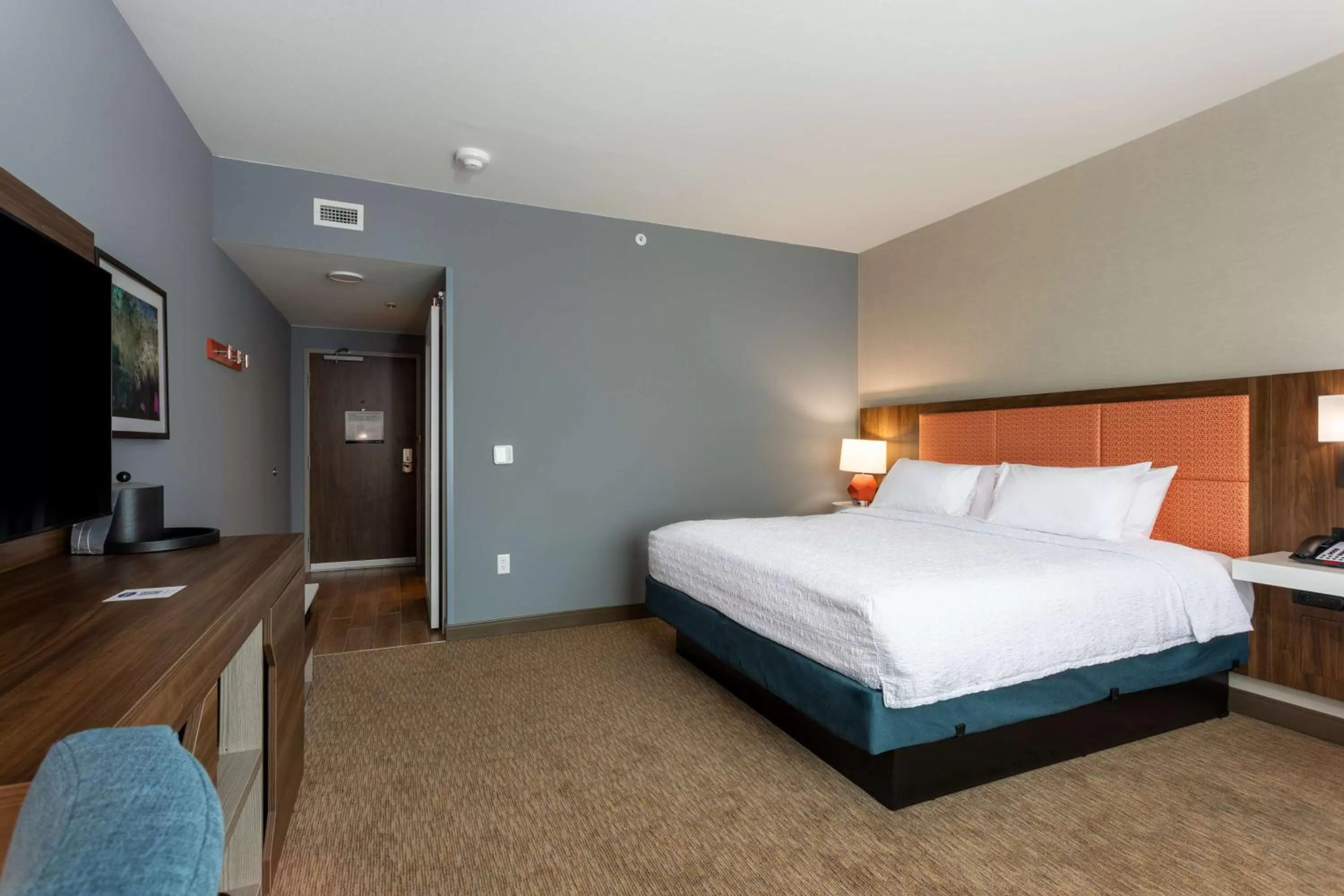 King Room in Hampton Inn Marianna I-10