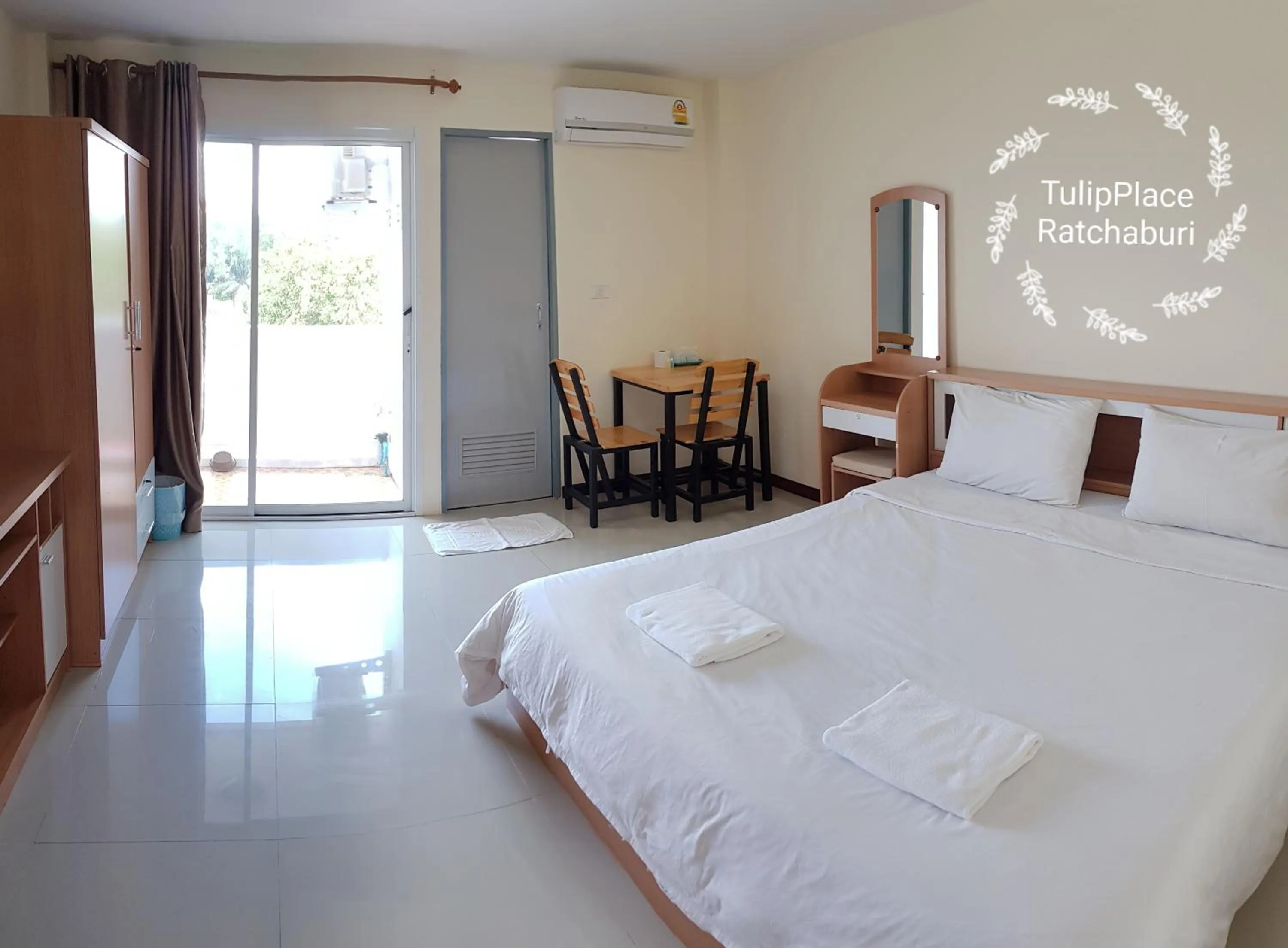 Standard Double Room in Tulip Place