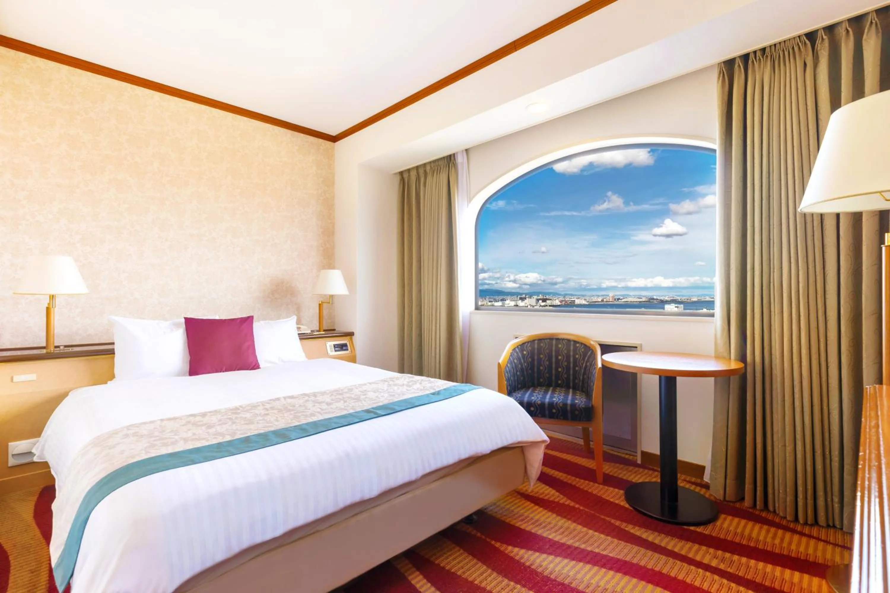 Standard Double Room - Non-Smoking in Hotel Plaza Kobe