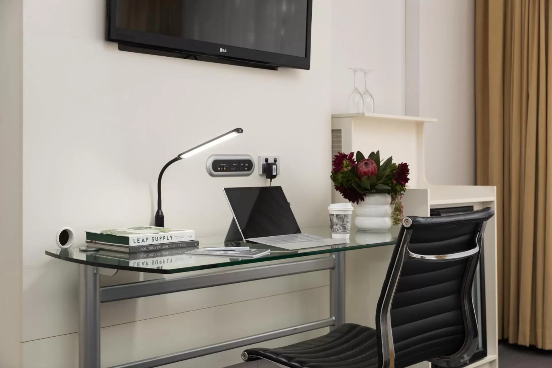 King Spa Suite in Rydges Bankstown