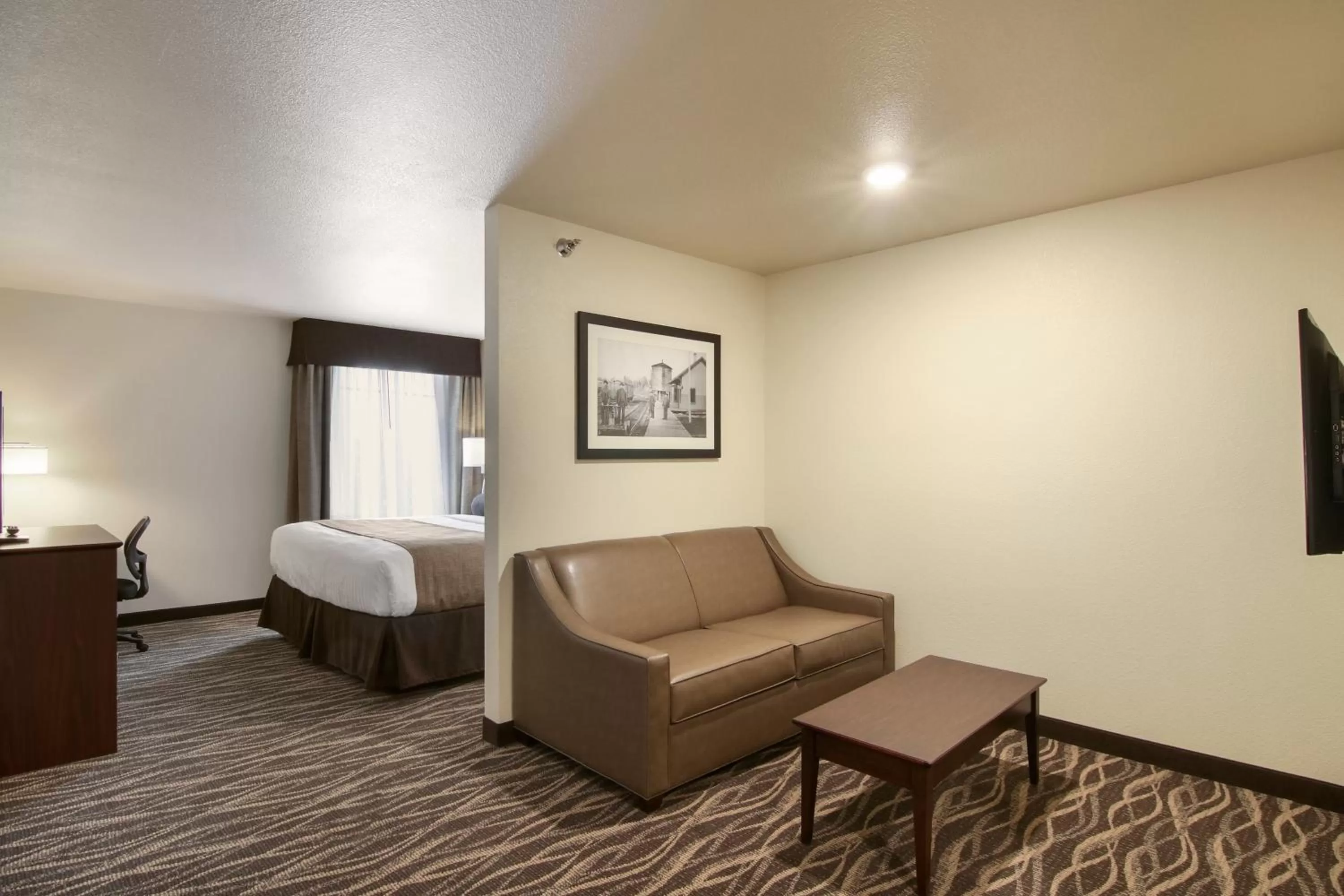 King Studio in Cobblestone Inn & Suites - Menomonie/UW-Stout
