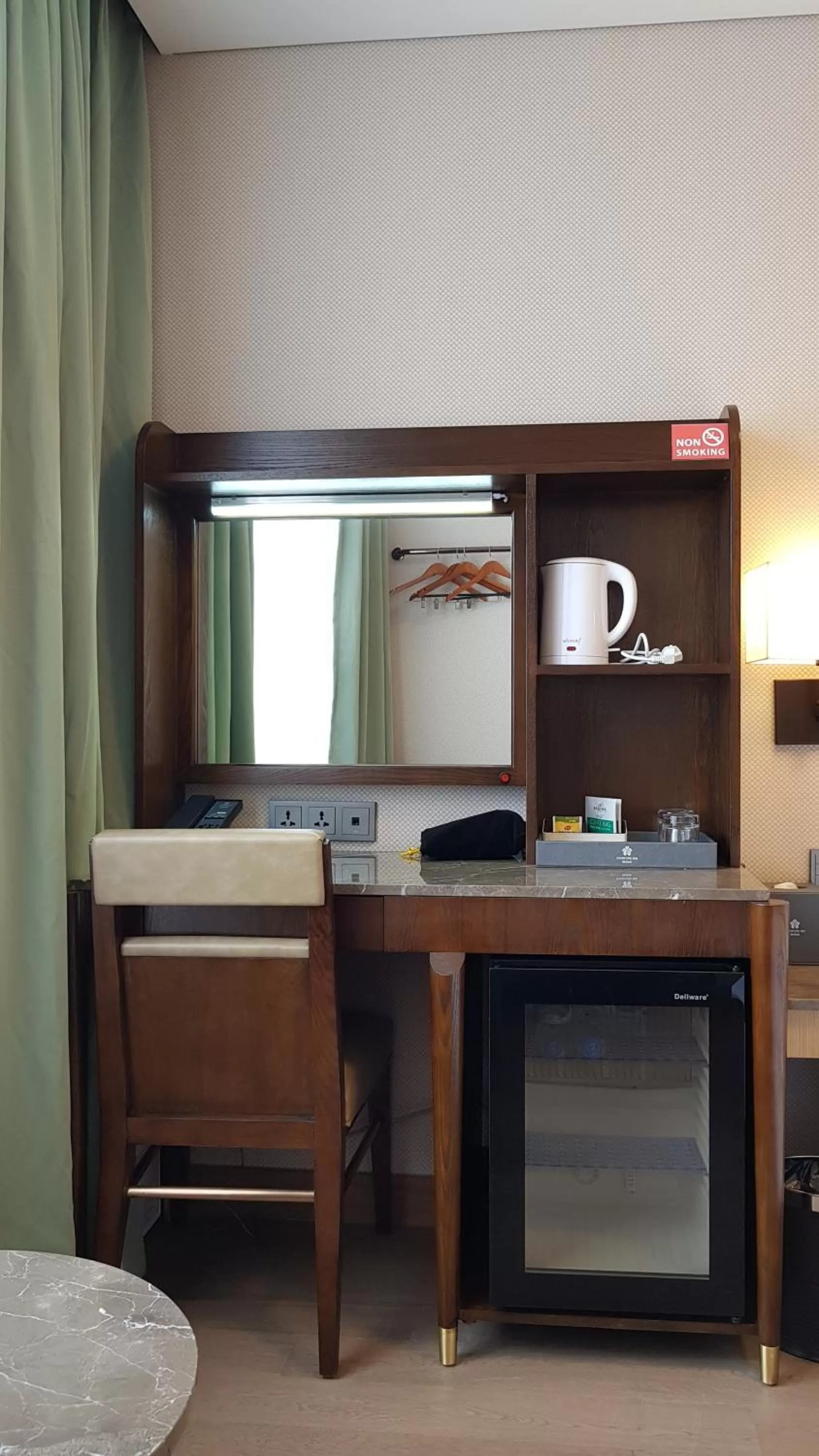 Standard Twin Room in Stanford Hotel Busan