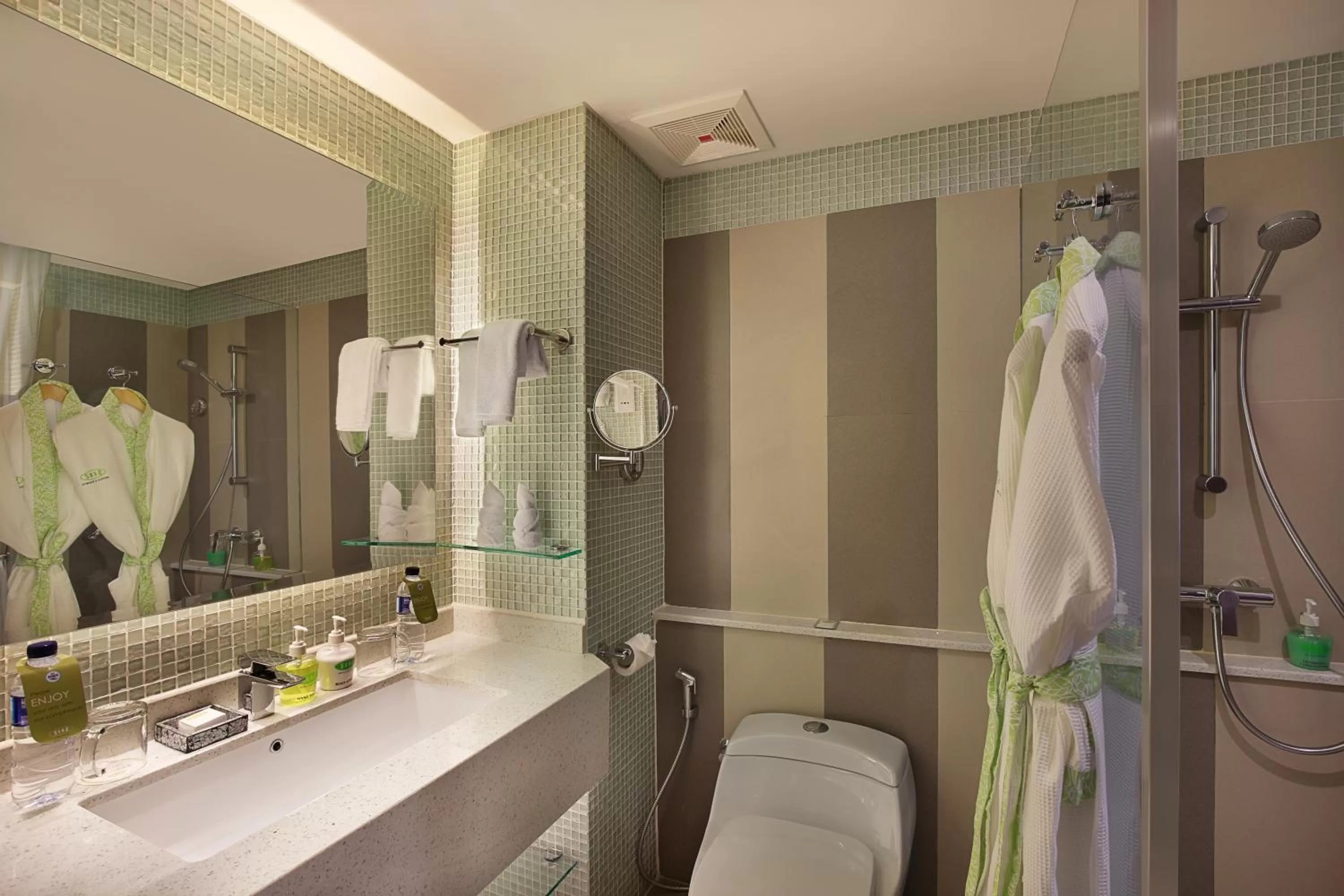 Superior Plus King Room in SenS Hotel and Spa