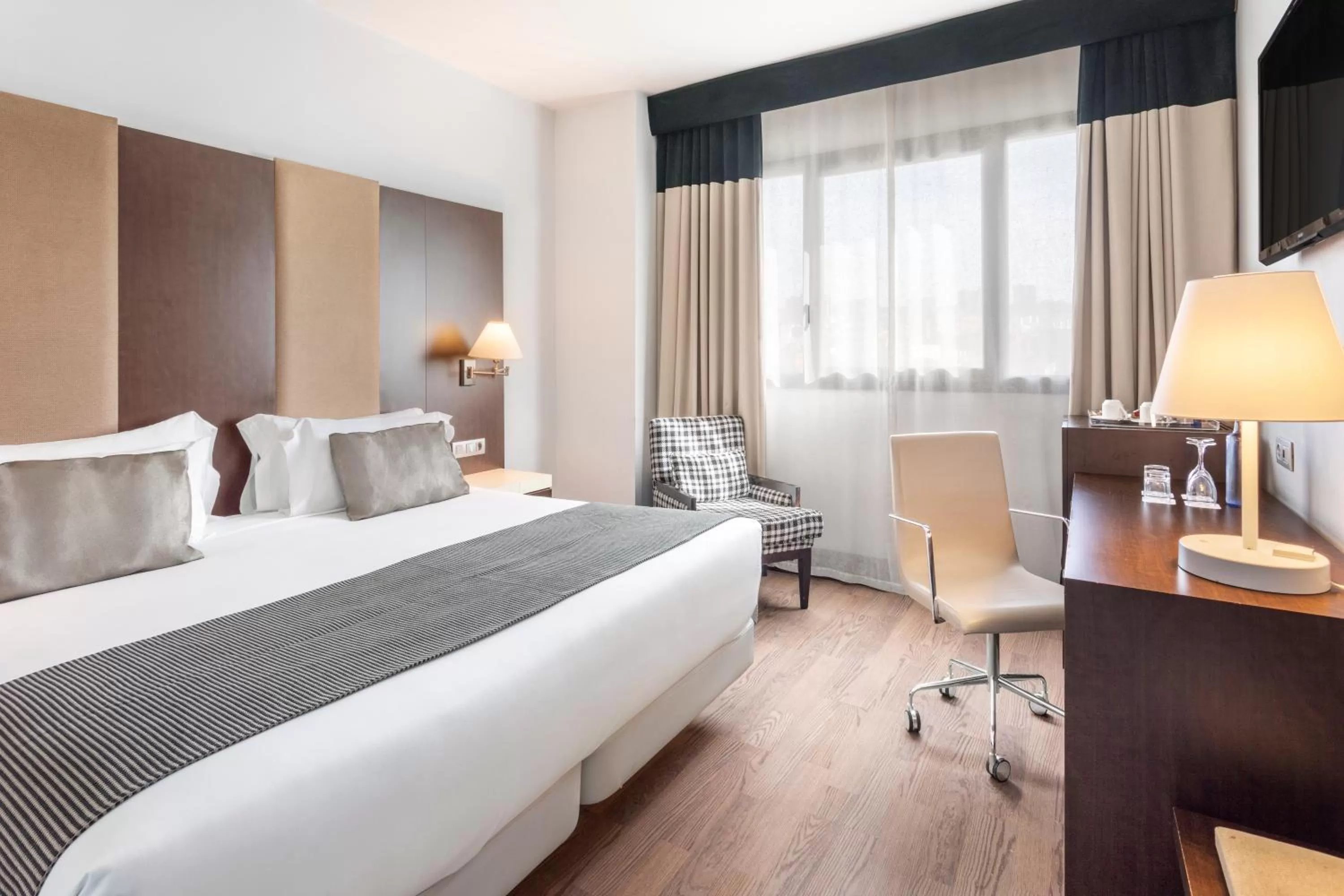 Standard Double or Twin Room in Catalonia El Retiro