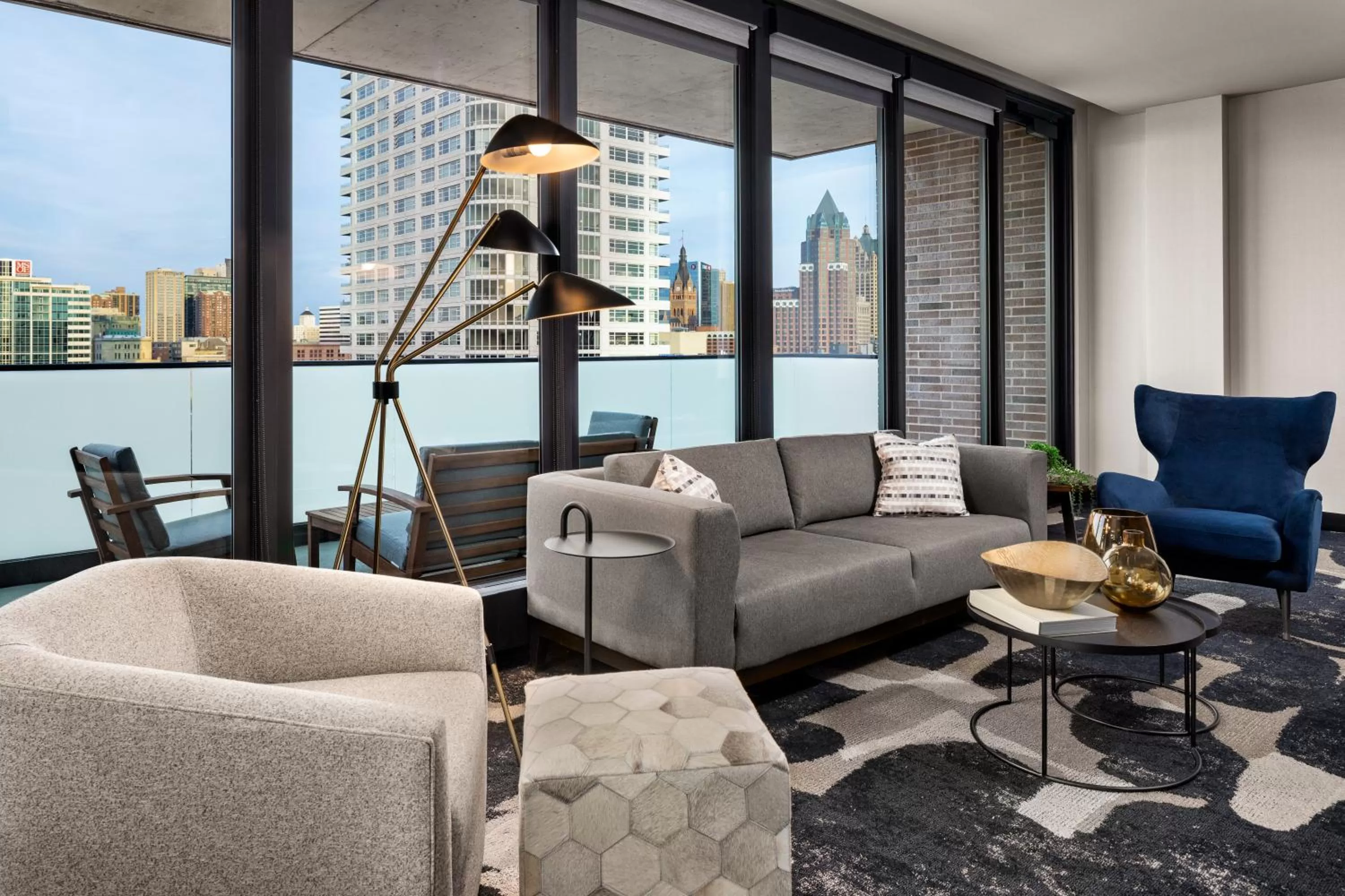 One-Bedroom King Suite with Balcony and City View in The Trade, Autograph Collection