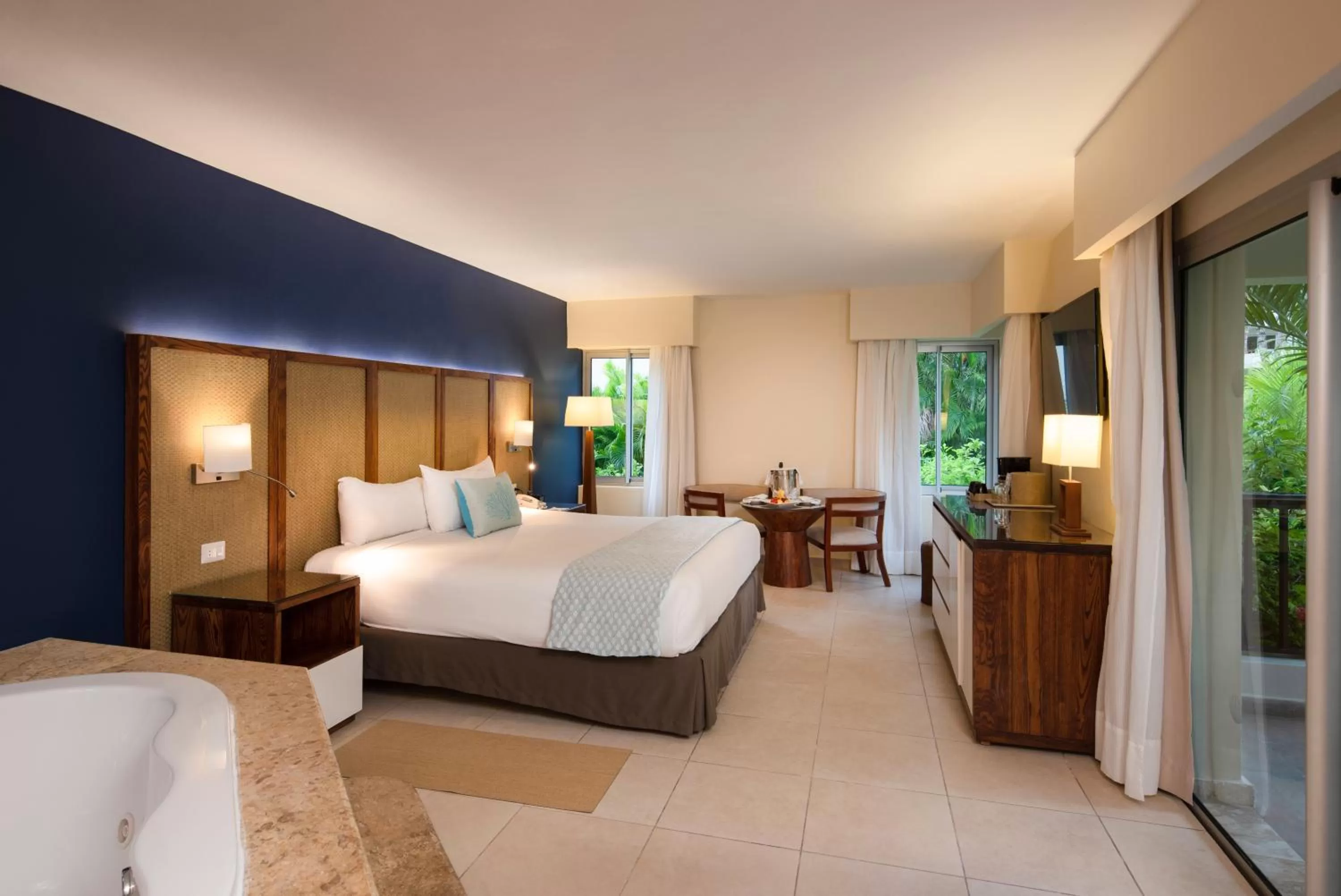 Jr. Suite Premium Tropical View with Jacuzzi in Impressive Premium Punta Cana - All Inclusive