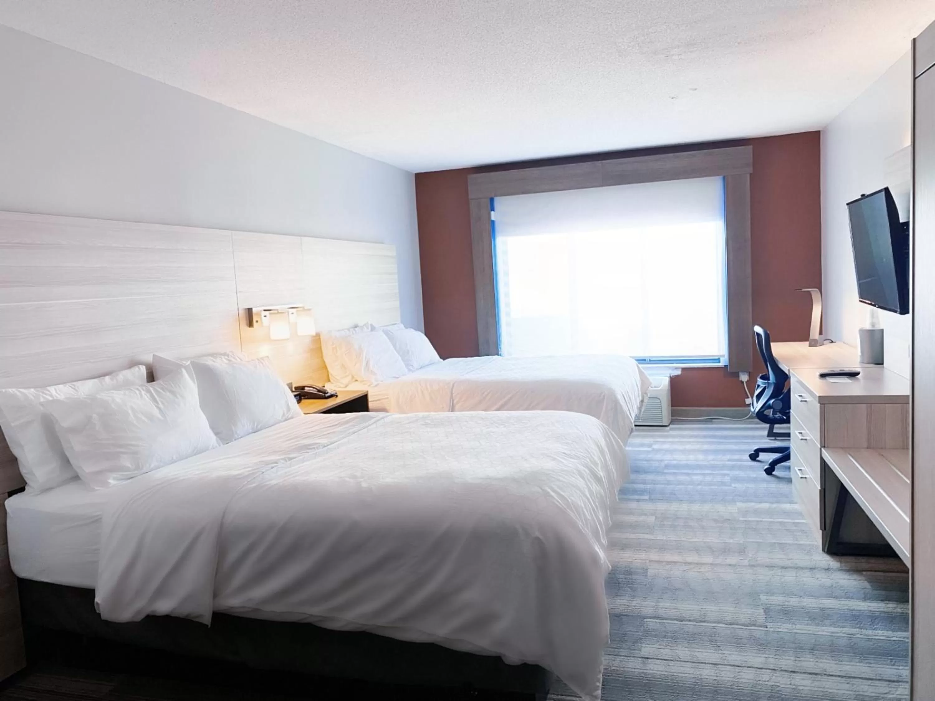Standard Queen Room with Two Queen Beds in Holiday Inn Express Hotel & Suites Logansport by IHG