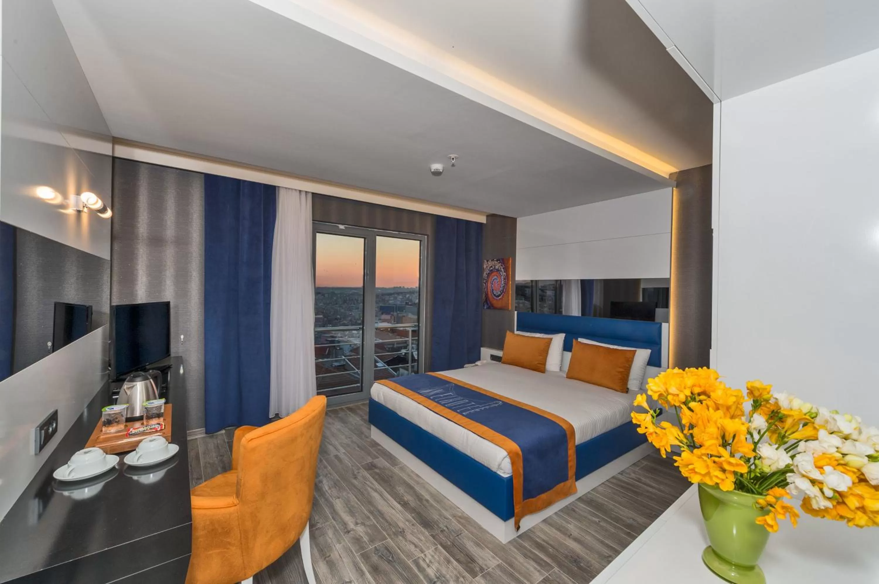 Deluxe Double Room in Inntel Hotel Istanbul