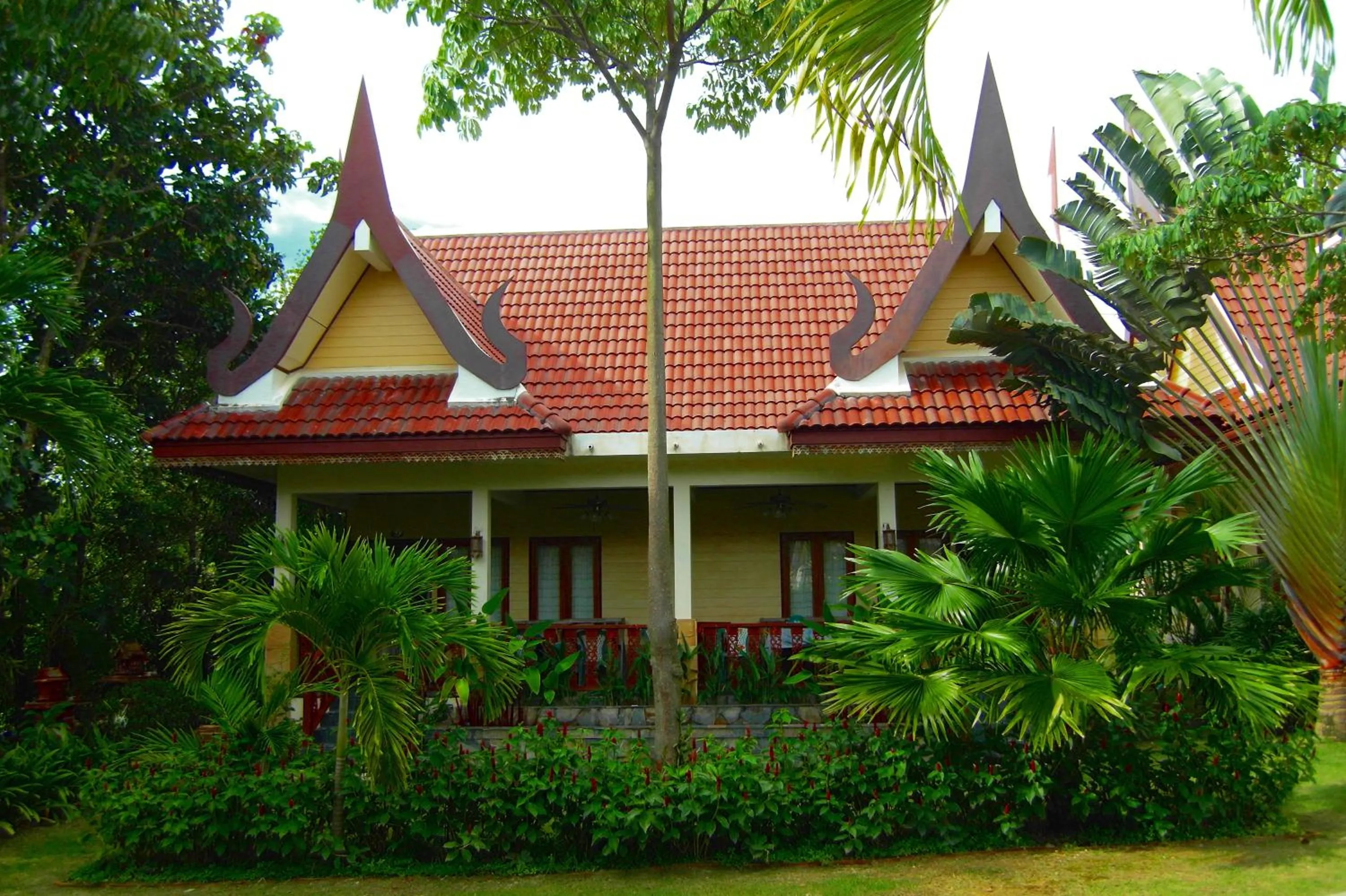 Deluxe Studio in Palm Village