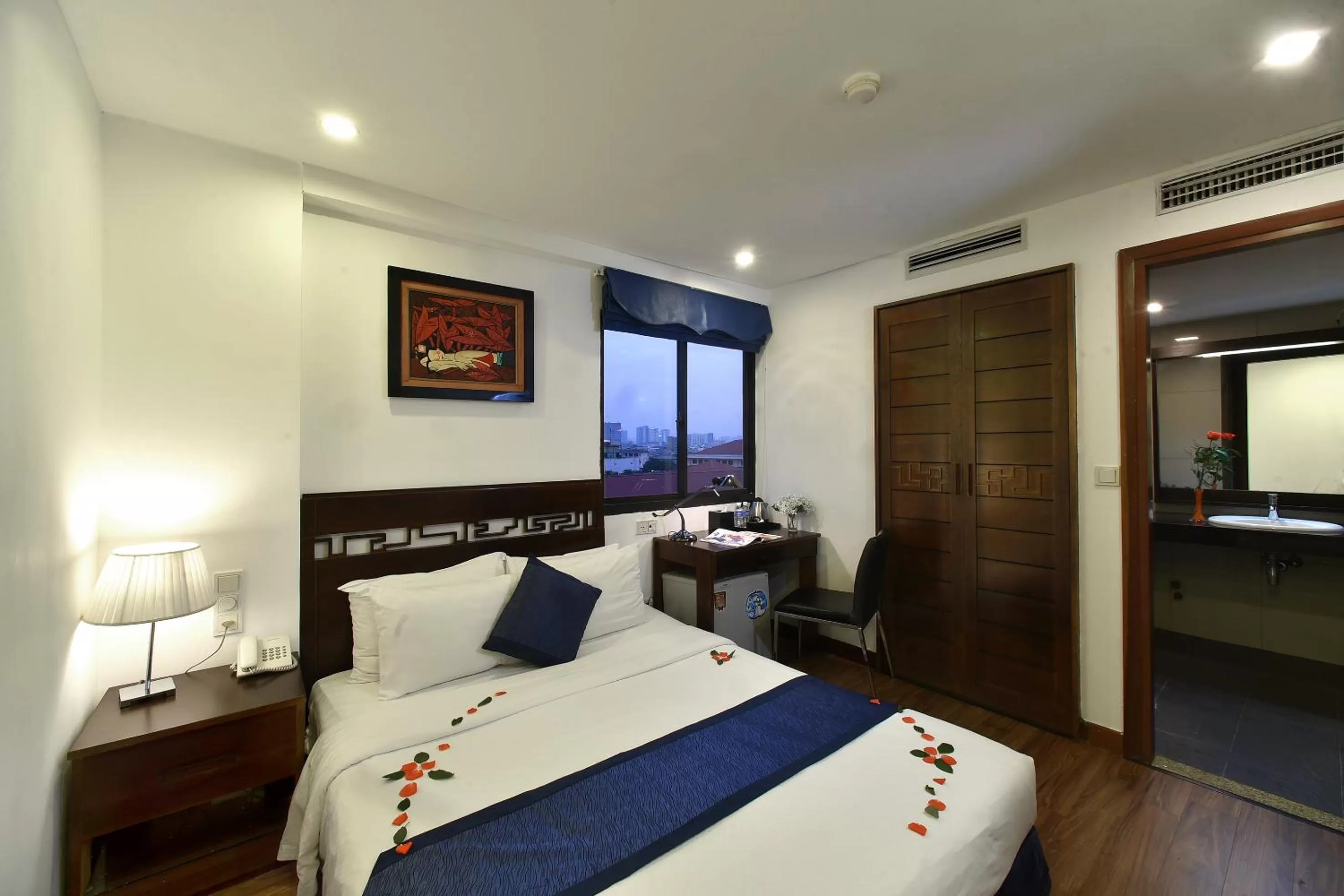 Bed in Hanoi Eternity Hotel