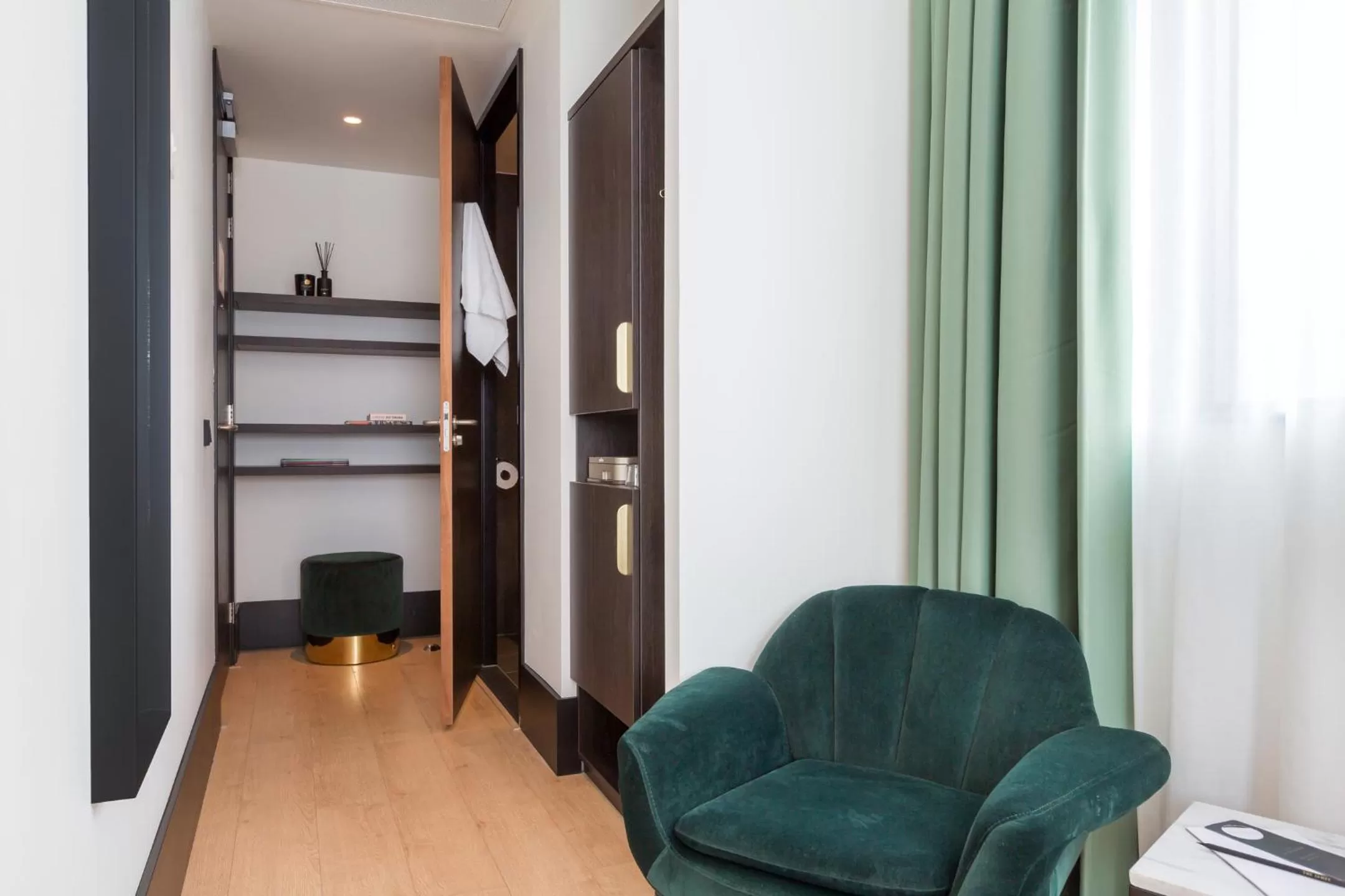 Standard Double Room in The James Rotterdam