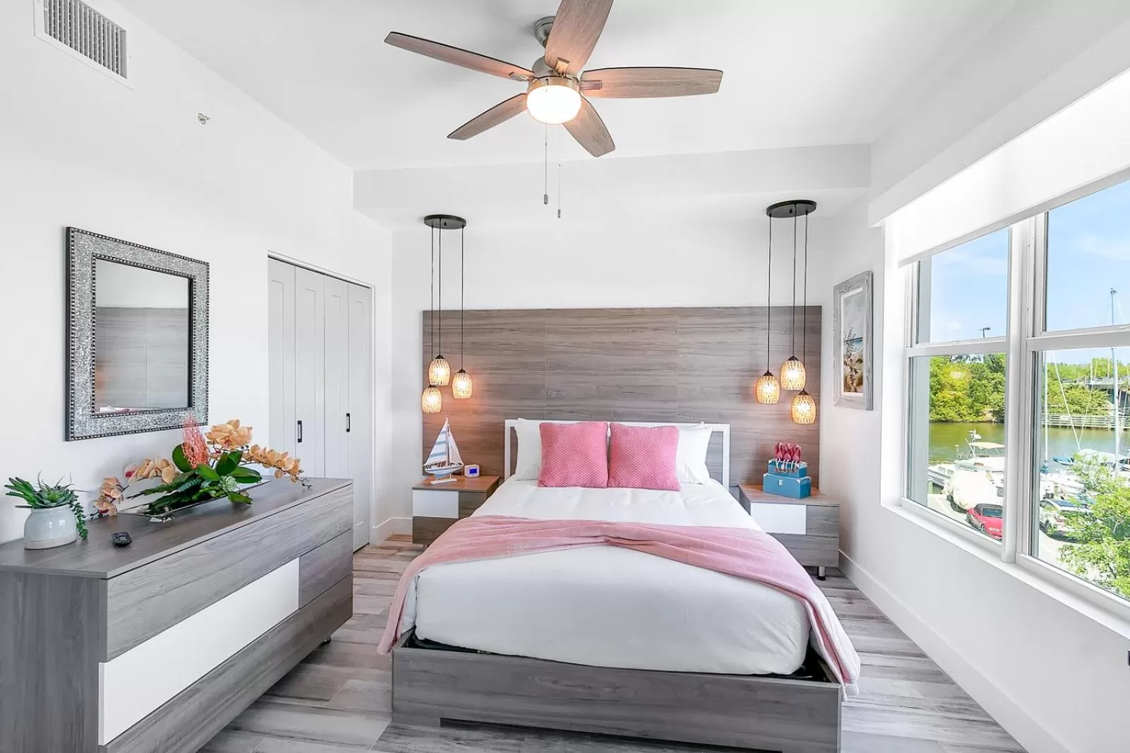 Three-Bedroom Suite in Cape Crossing Resort & Marina