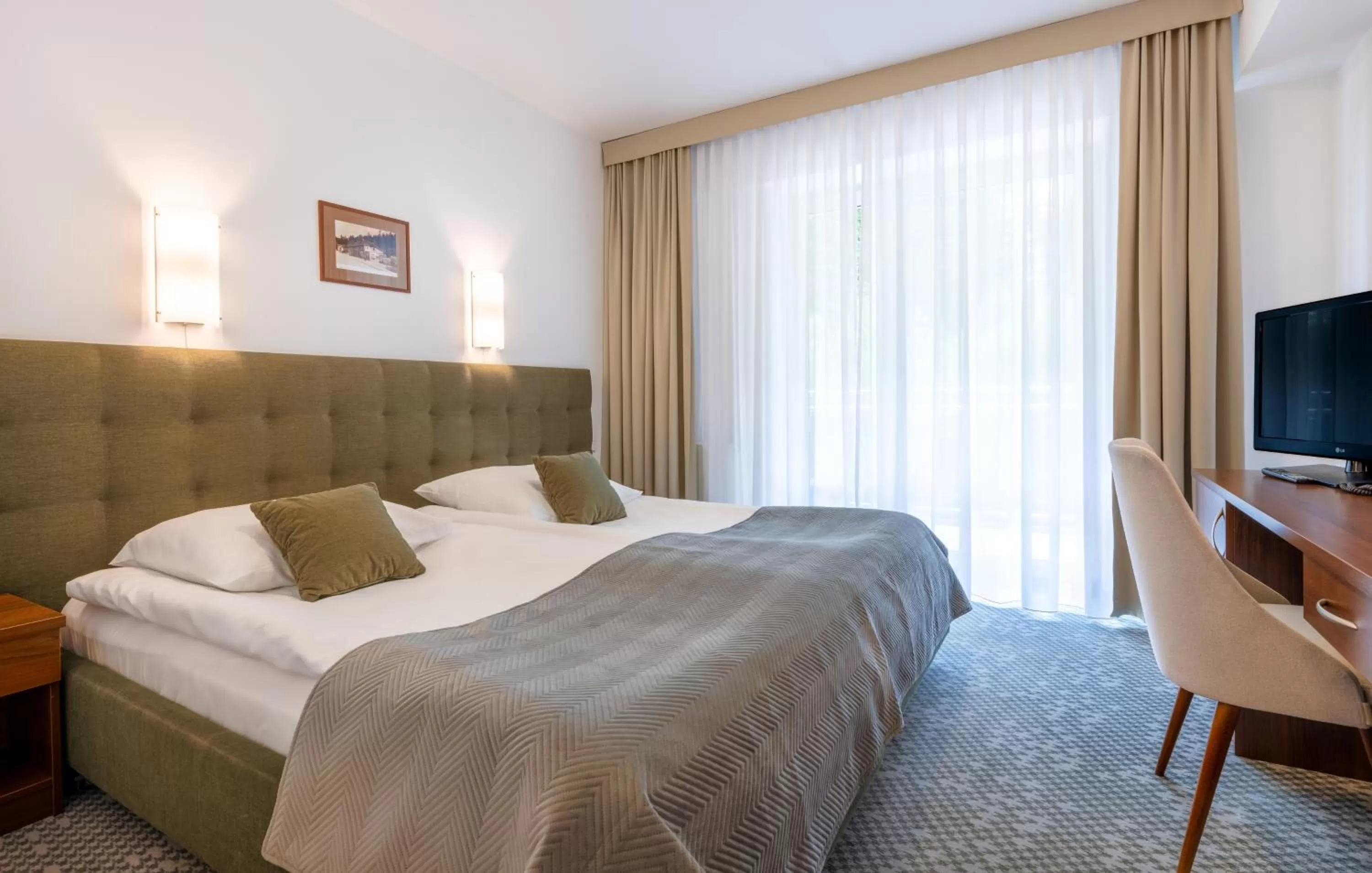 Deluxe Double or Twin Room in Hotel Krynica Conference & SPA
