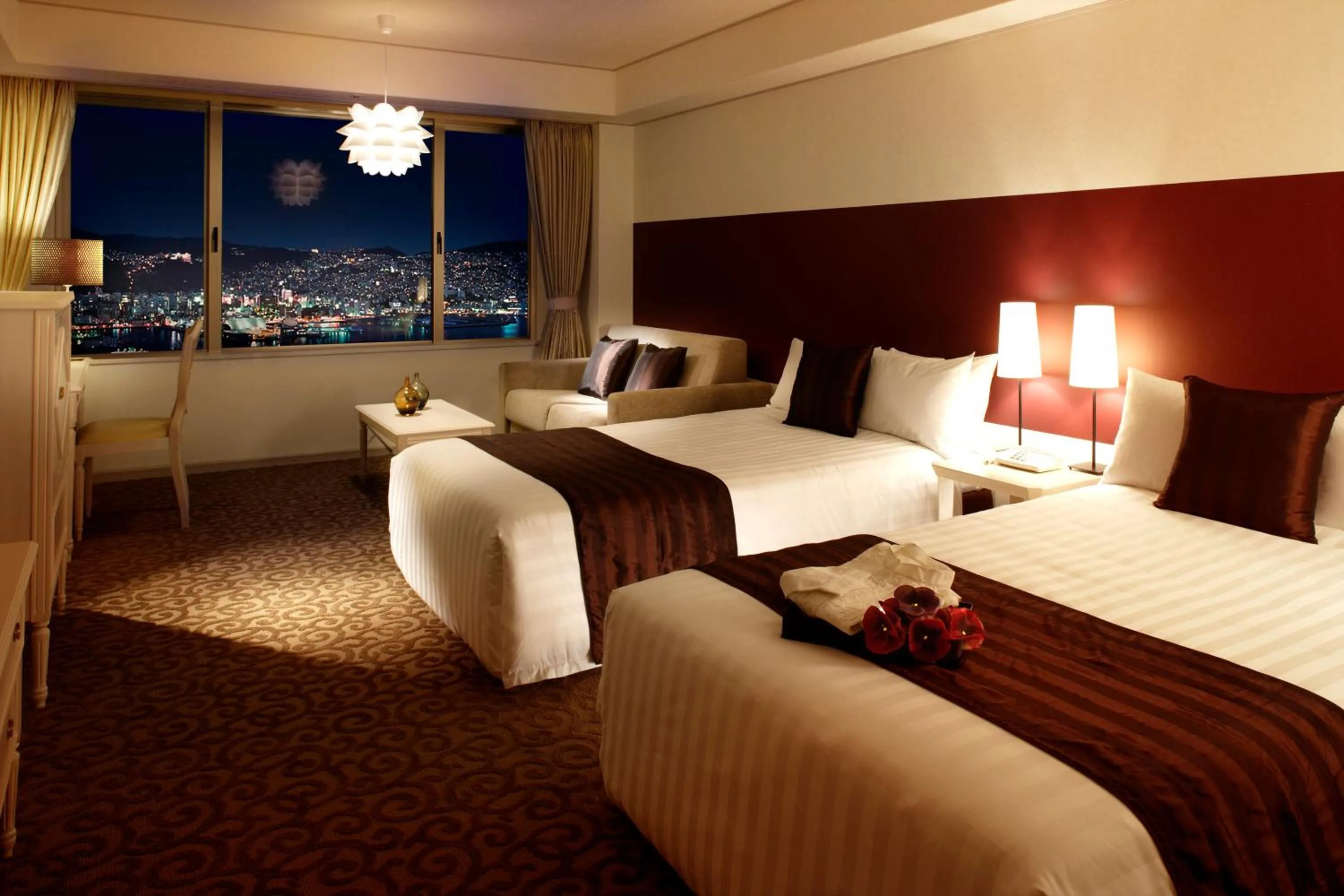 Room With Harbor View - single occupancy - Non-Smoking in Luke Plaza Hotel