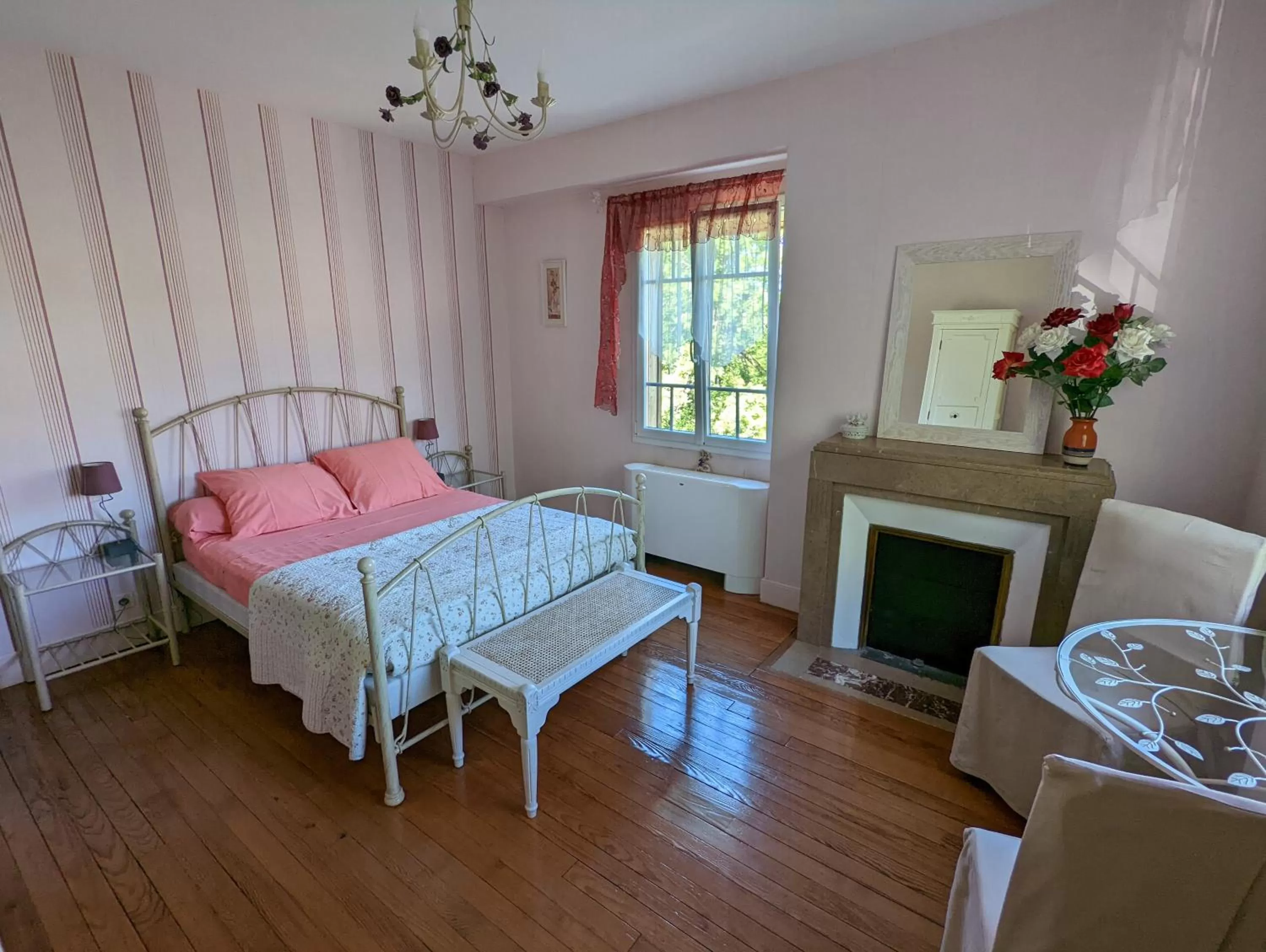 Double Room in Le Domaine de la Croze