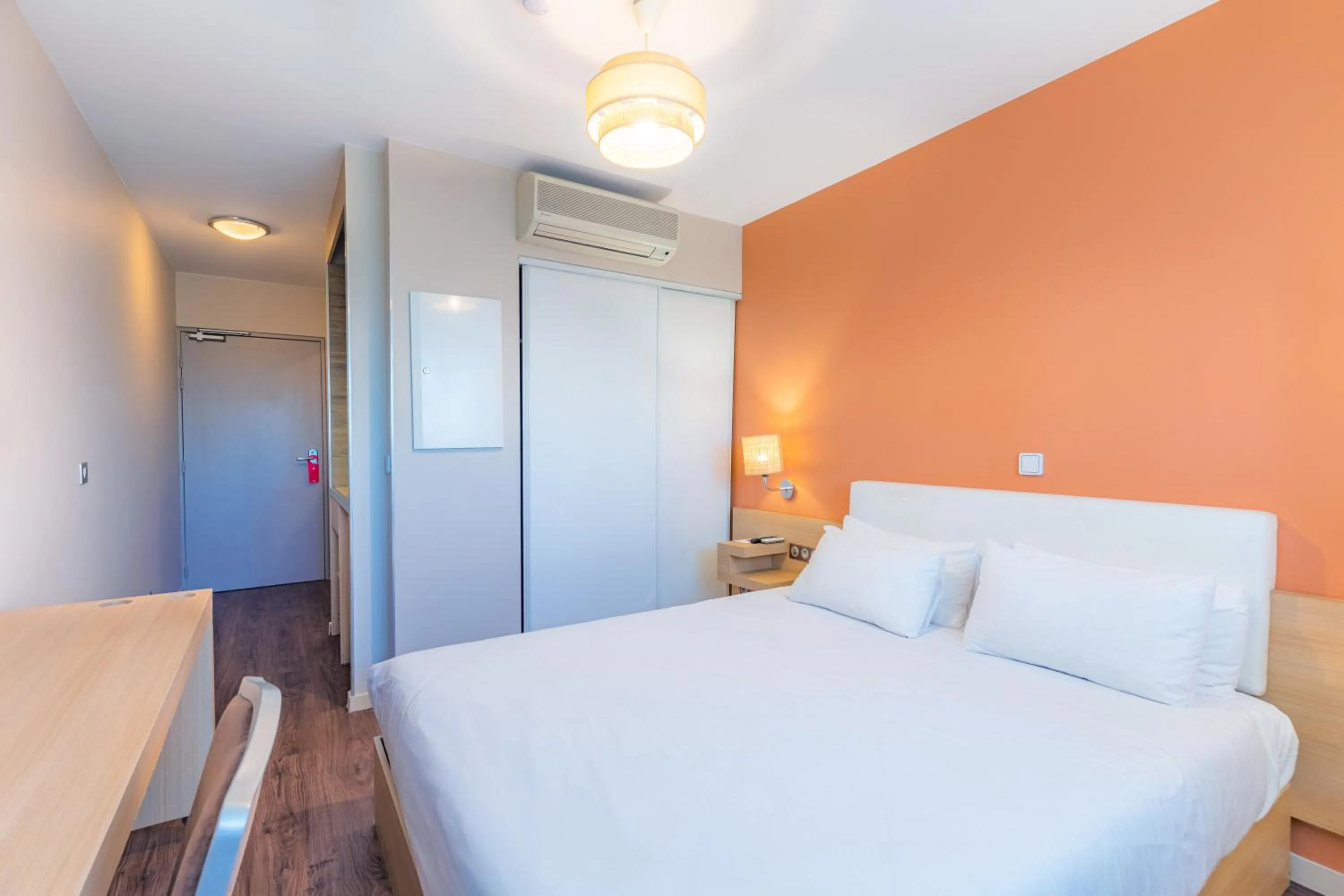 Bed in Appart’City Confort Montpellier Ovalie I