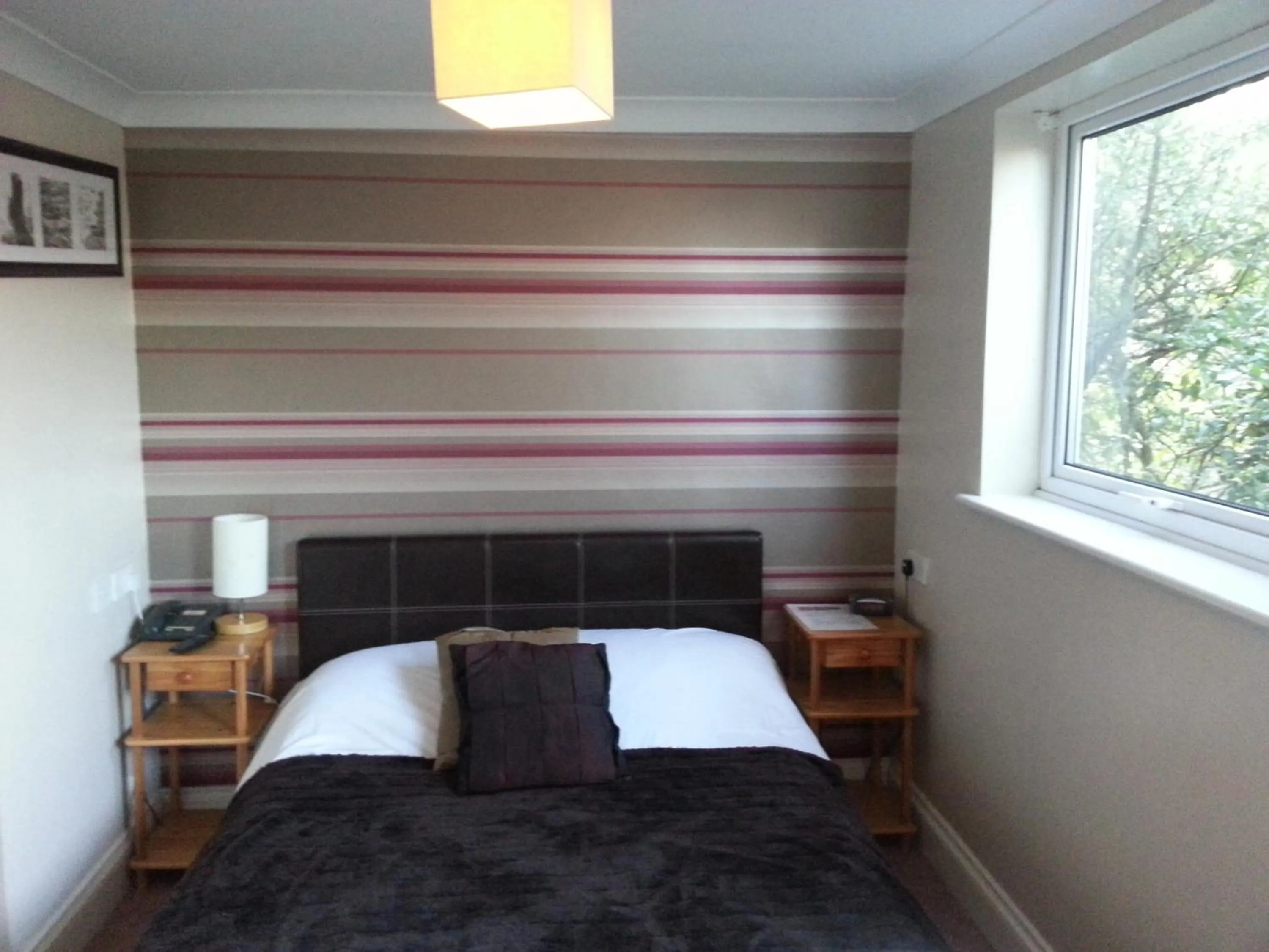 Twin Room in Tower House 1066