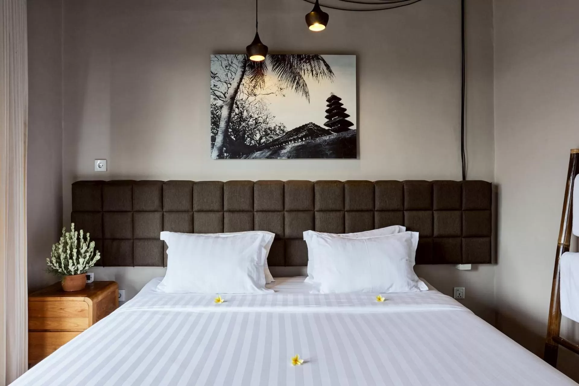 Deluxe Double Room in Outpost Ubud Penestanan