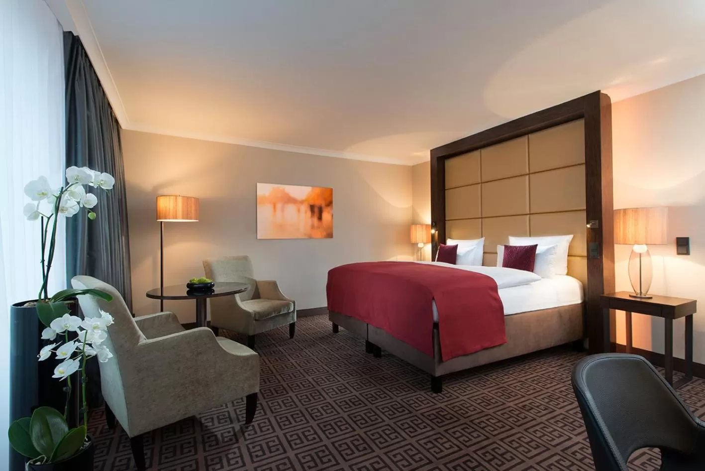 Business Deluxe Double Room in Hotel Palace Berlin