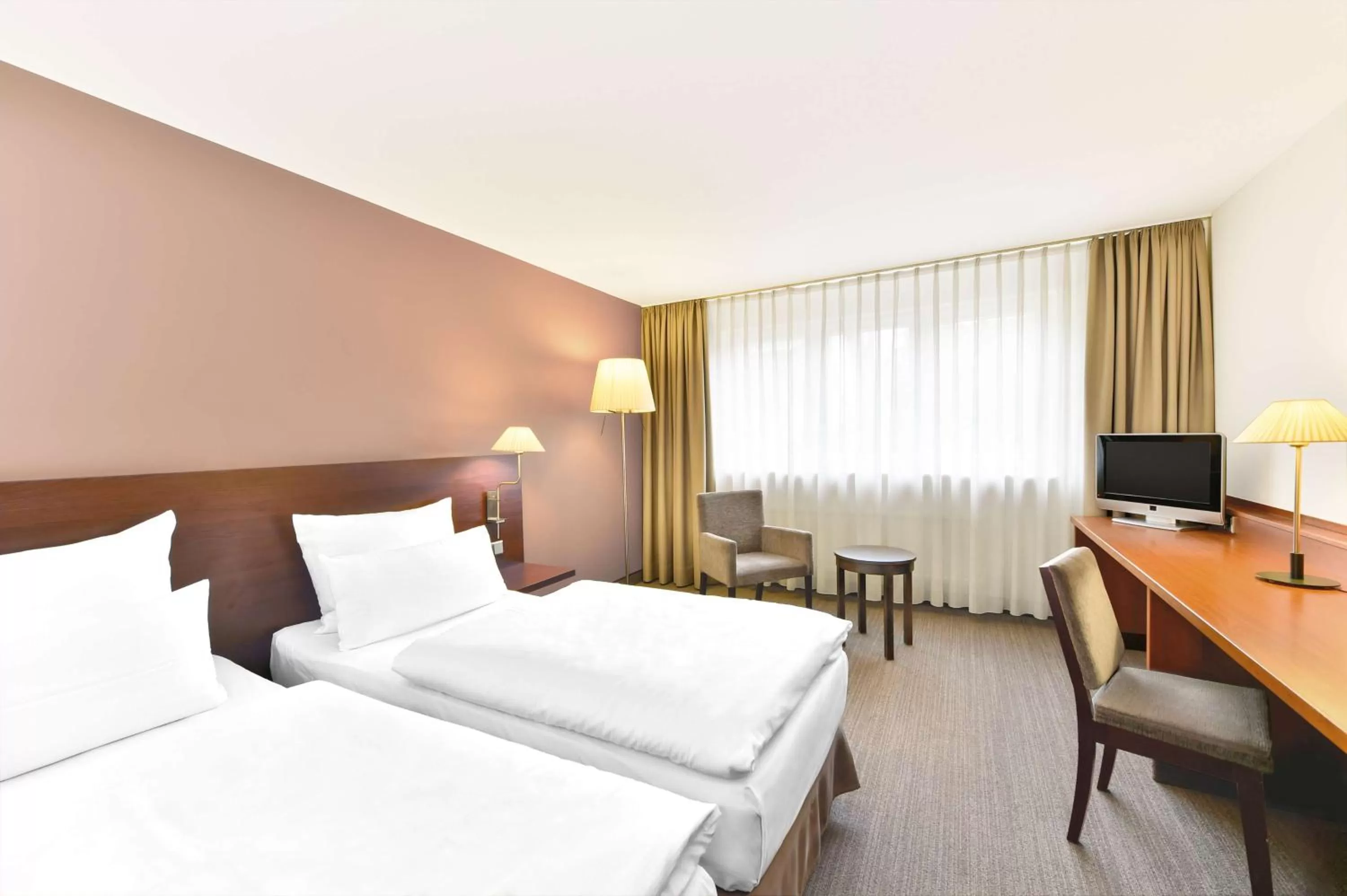 Standard Double or Twin Room Free Parking Promo in NH Stuttgart Sindelfingen