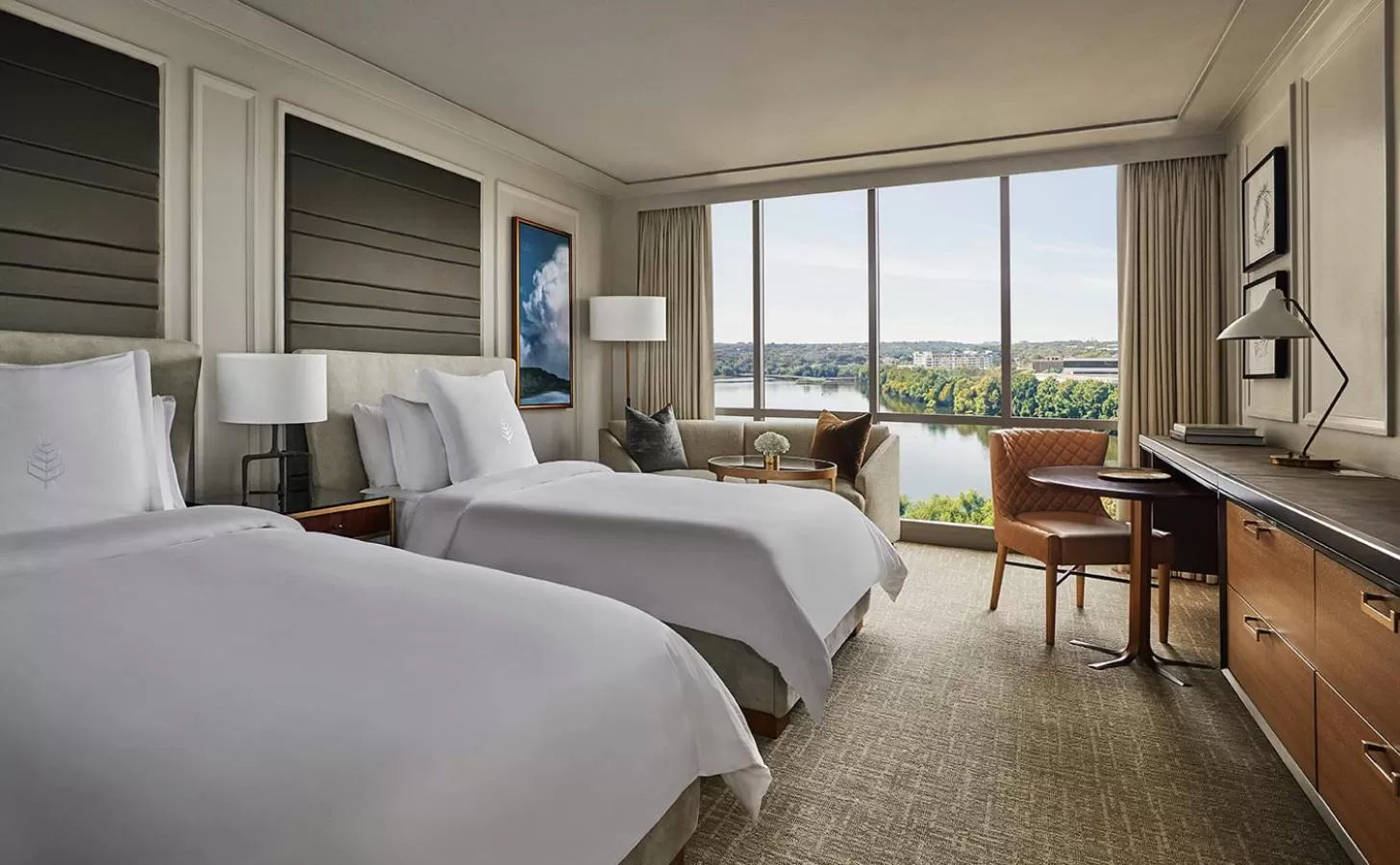 Double Room with Lake View in Four Seasons Hotel Austin