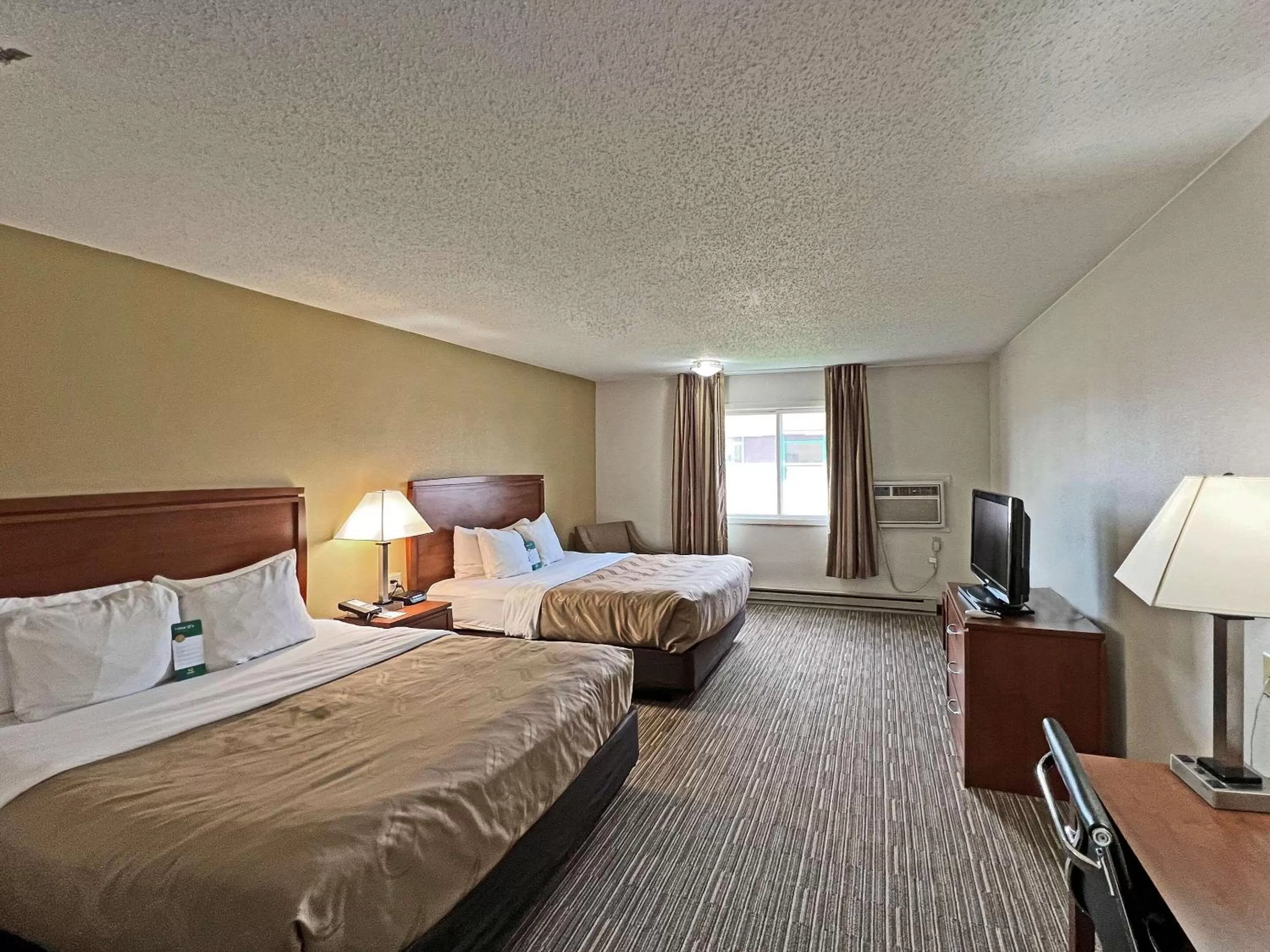 Queen Room with Two Queen Beds - Non-Smoking/Pet Friendly in Quality Inn Mitchell I-90