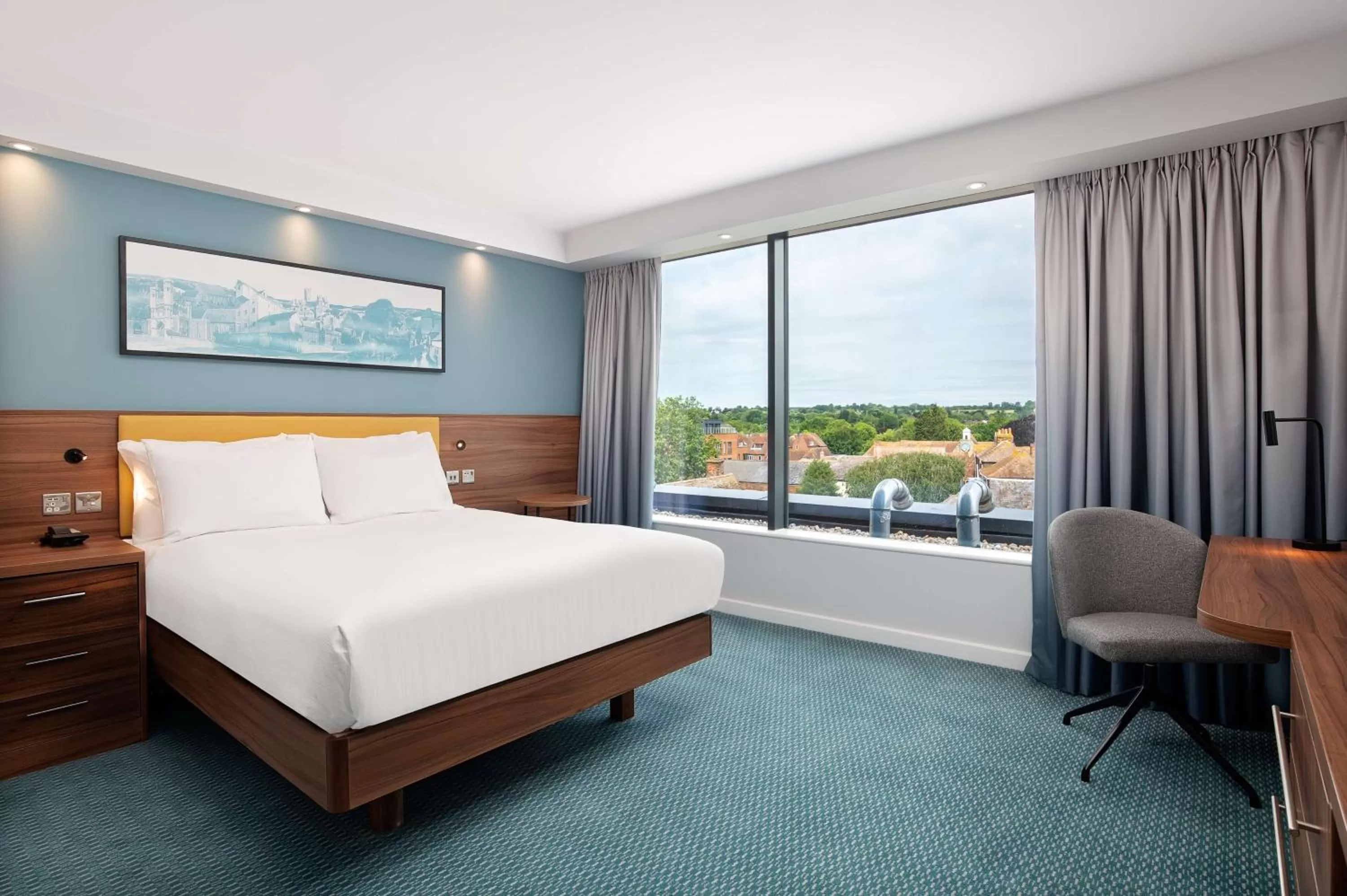 Queen Room with View in Hampton by Hilton Canterbury