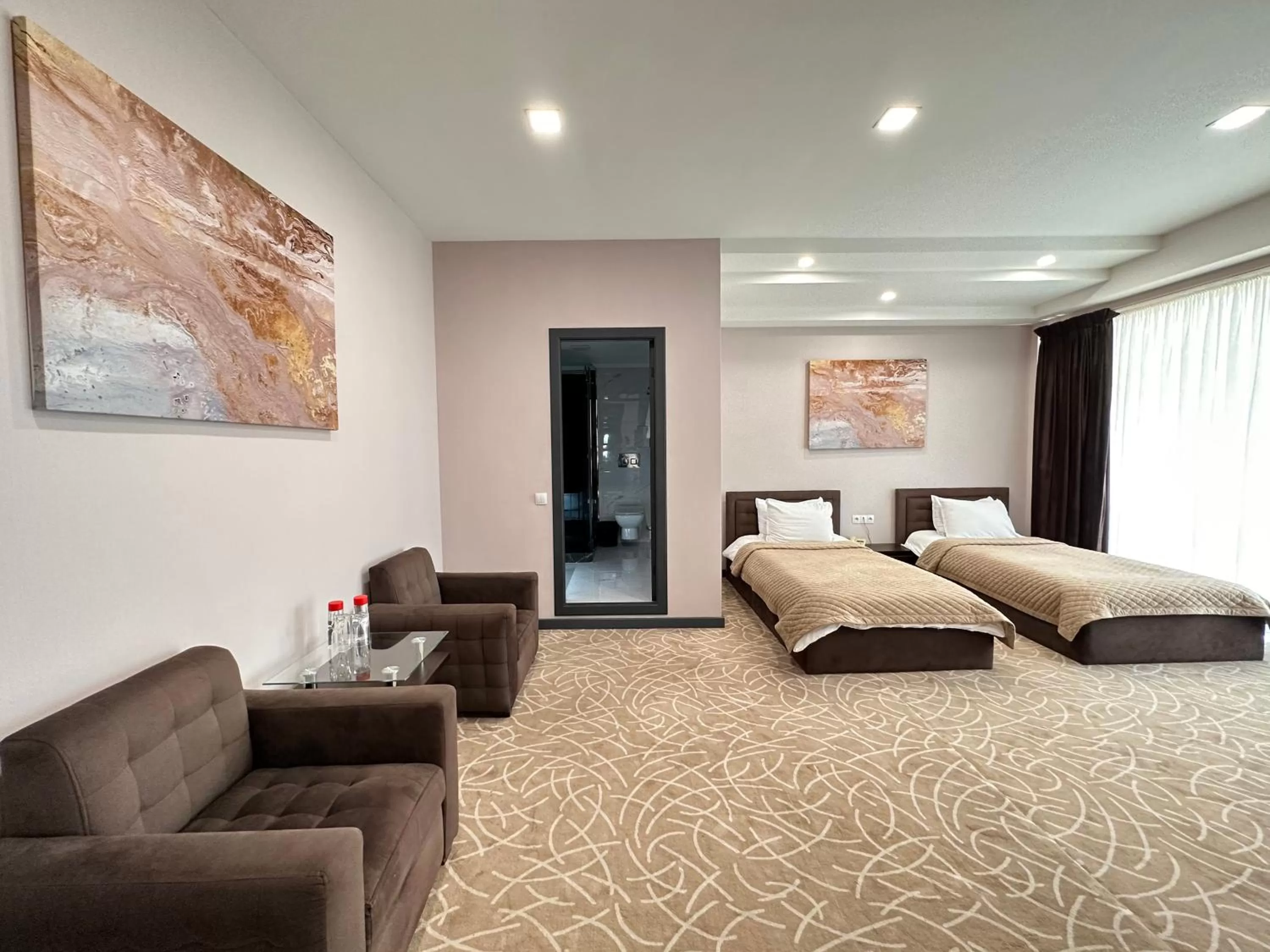 Twin Room - single occupancy in Astor Hotel